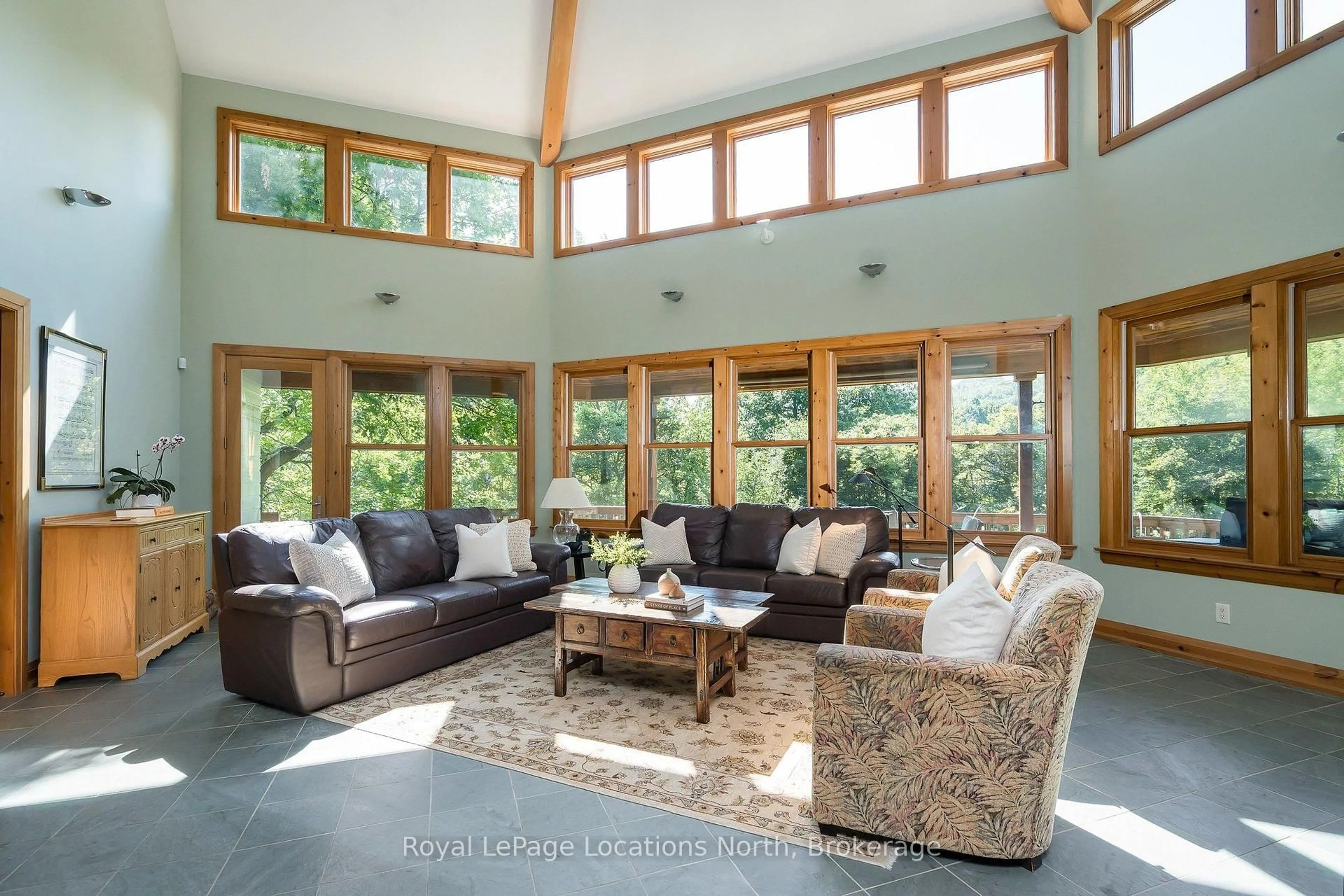 Living room with furniture, unknown for 147 Alta Rd, Blue Mountains Ontario L9Y 0T2