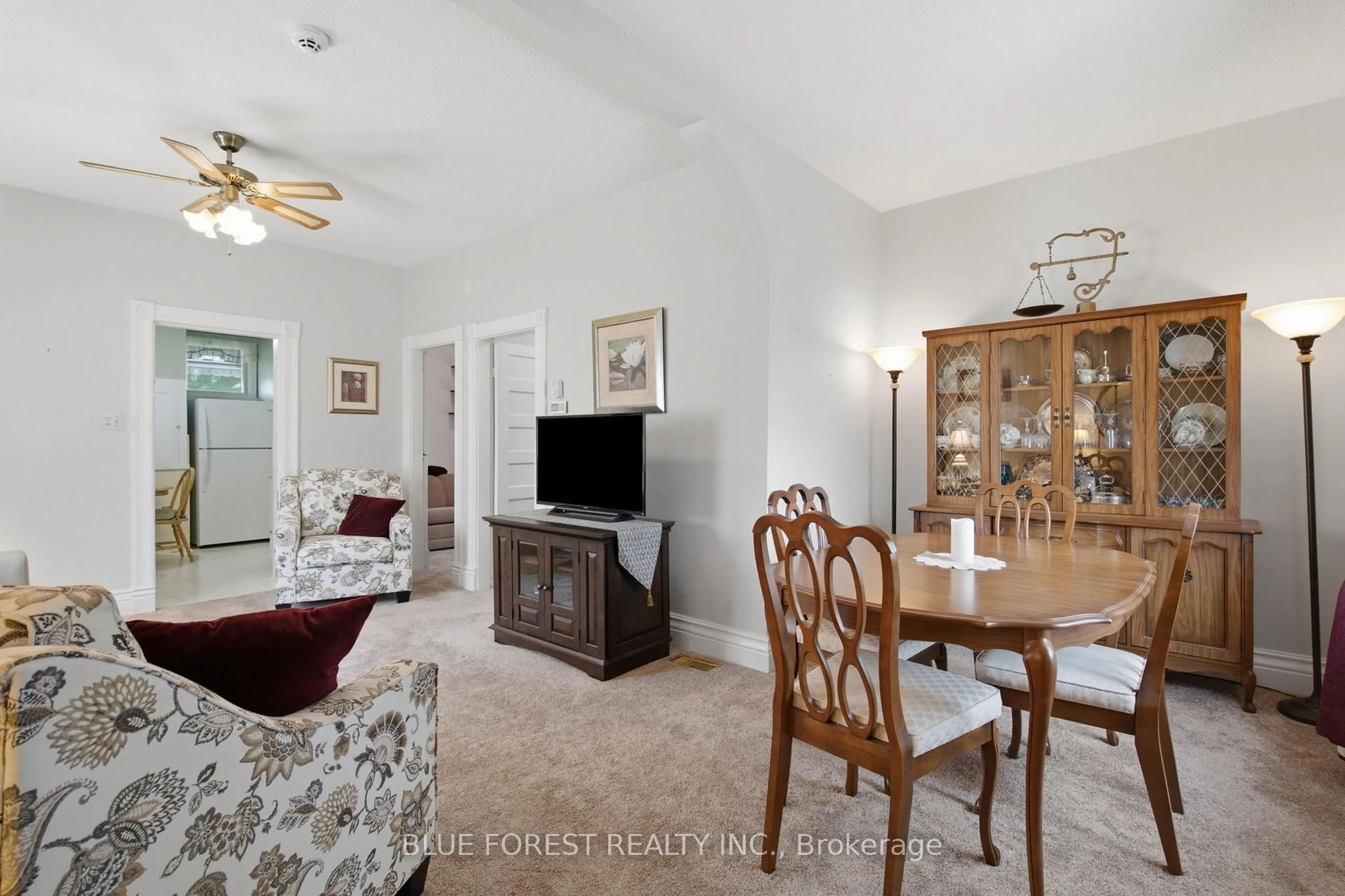 Dining room, unknown for 31 Barker St, London East Ontario N5Y 1X5