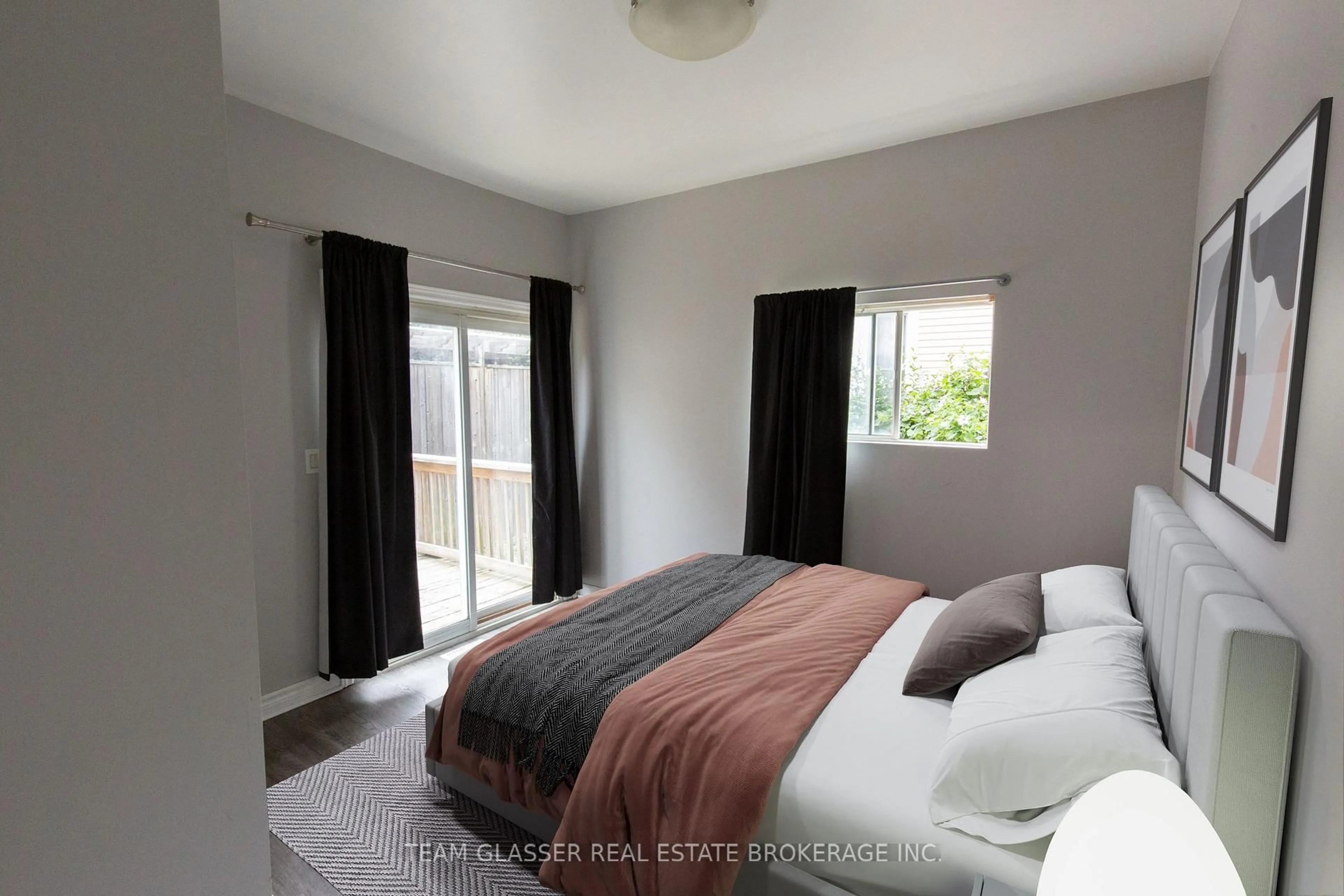 Bedroom with bed, unknown for 69 KAINS St, St. Thomas Ontario N5P 1N5