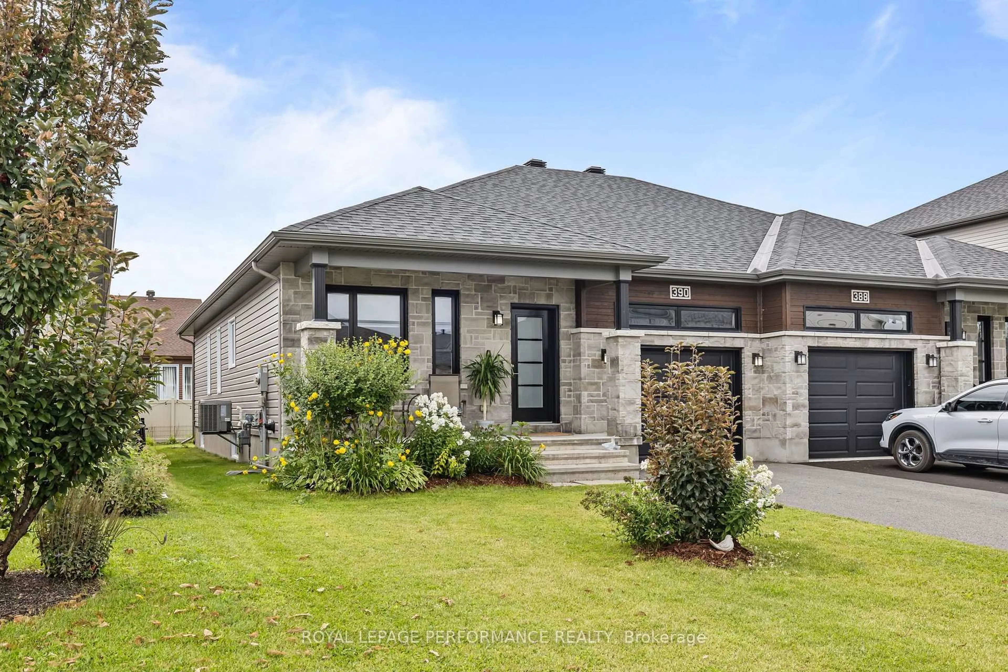Home with brick exterior material, street for 390 Twilight Ave, Russell Ontario K4R 0E6