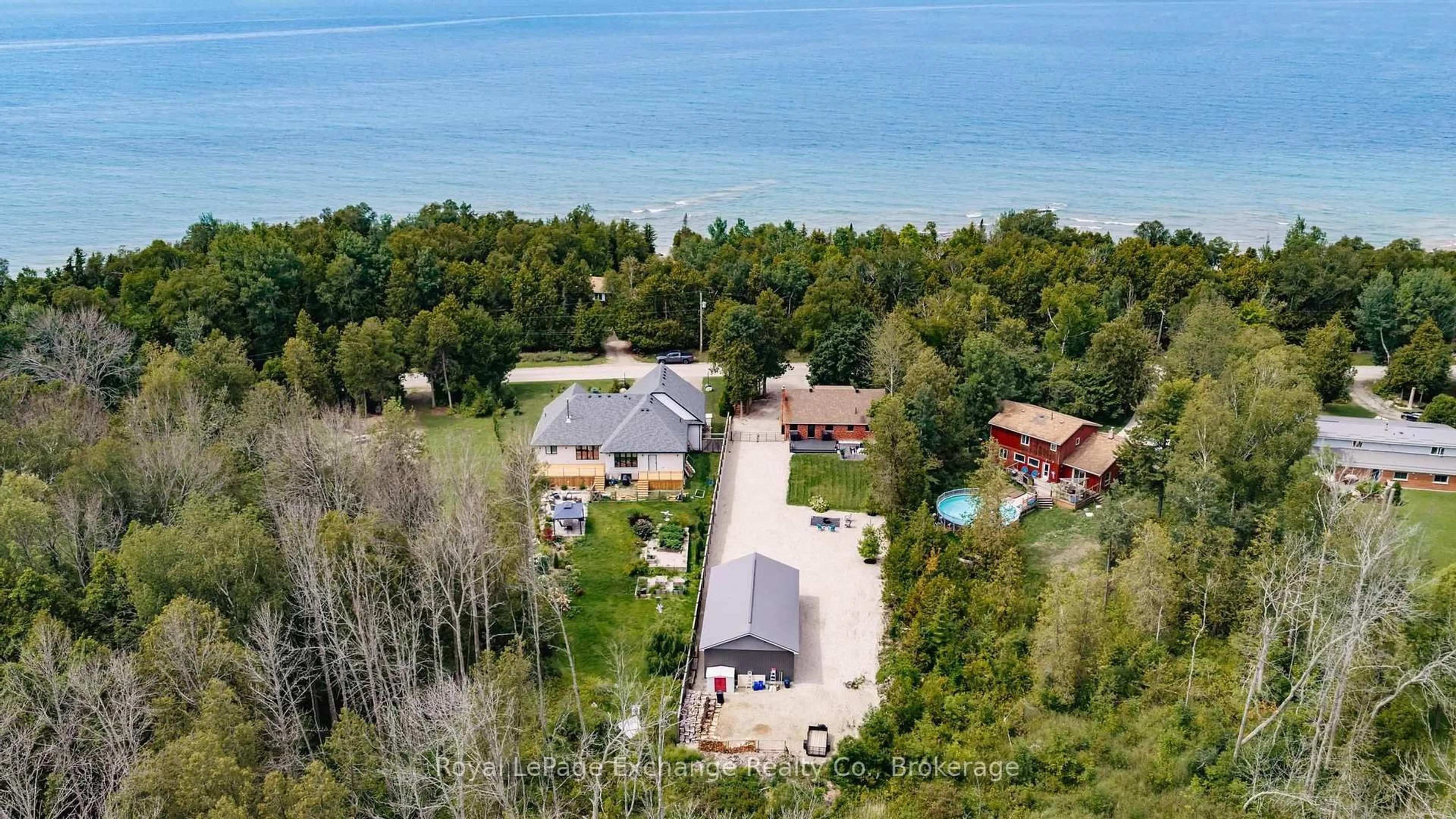 A pic from outside/outdoor area/front of a property/back of a property/a pic from drone, water/lake/river/ocean view for 299 Victoria St, Kincardine Ontario N0G 2T0