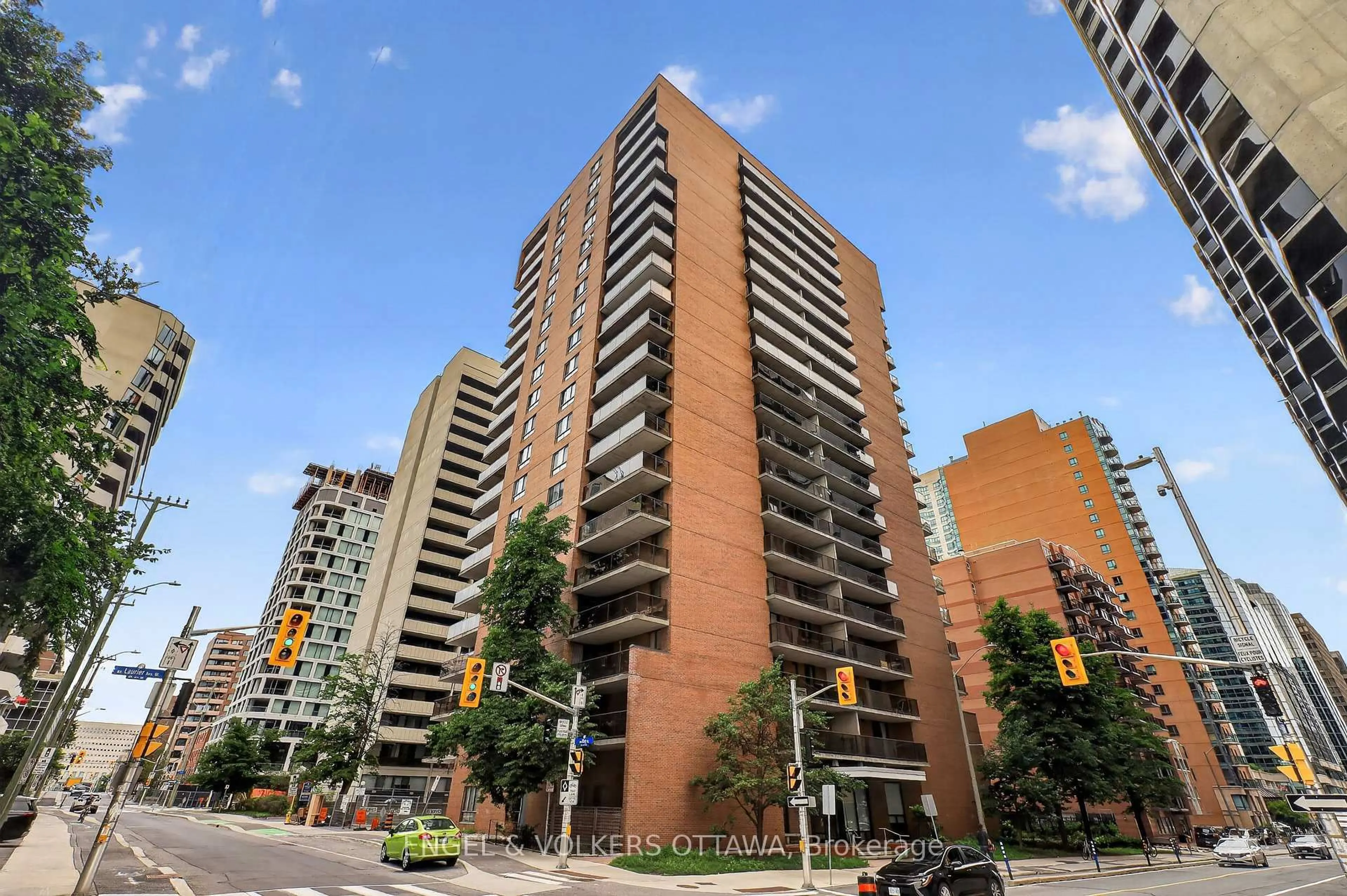 Unknown for 475 Laurier Ave #1007, Ottawa Ontario K1R 7X1