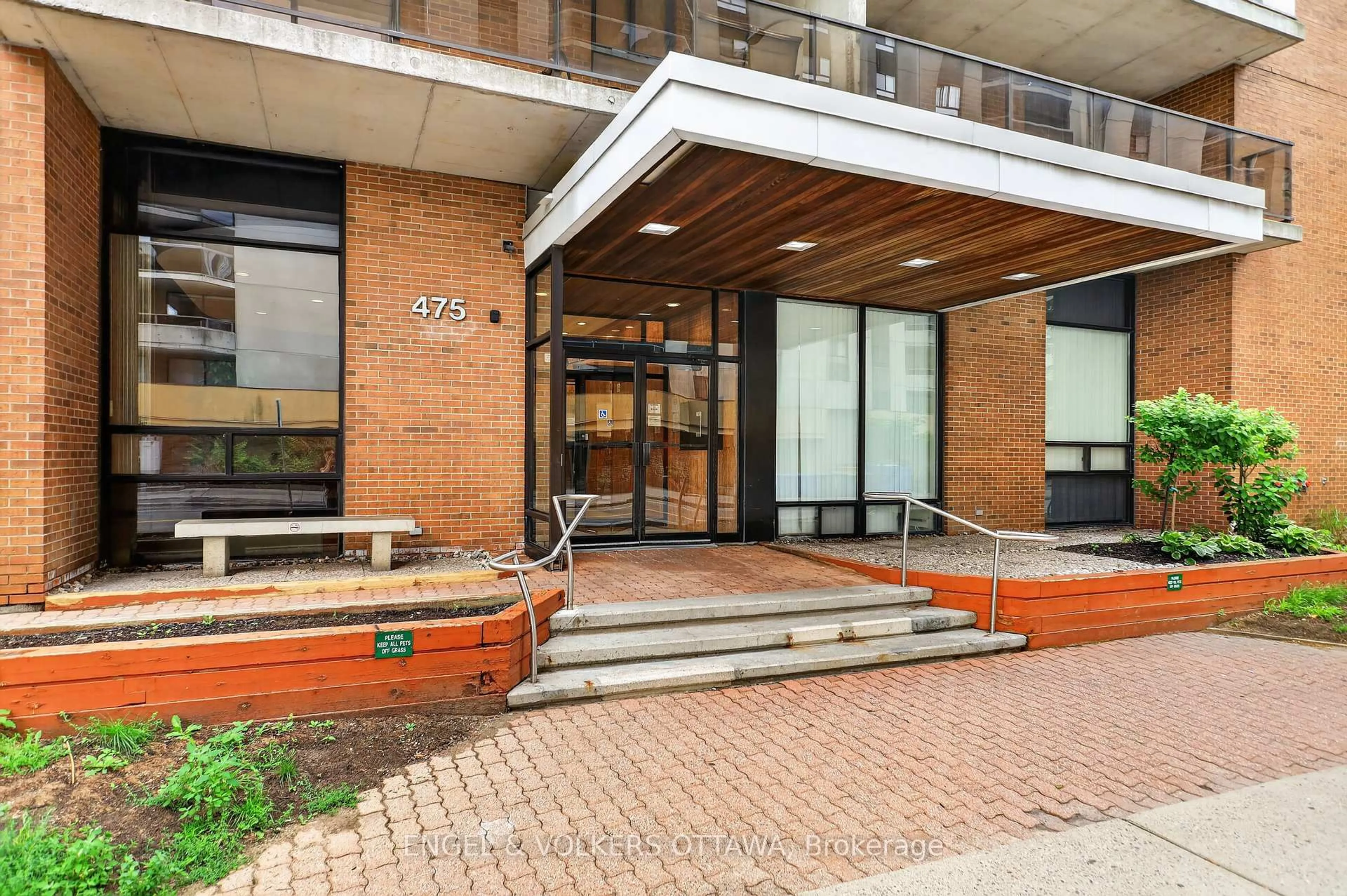 Unknown for 475 Laurier Ave #1007, Ottawa Ontario K1R 7X1