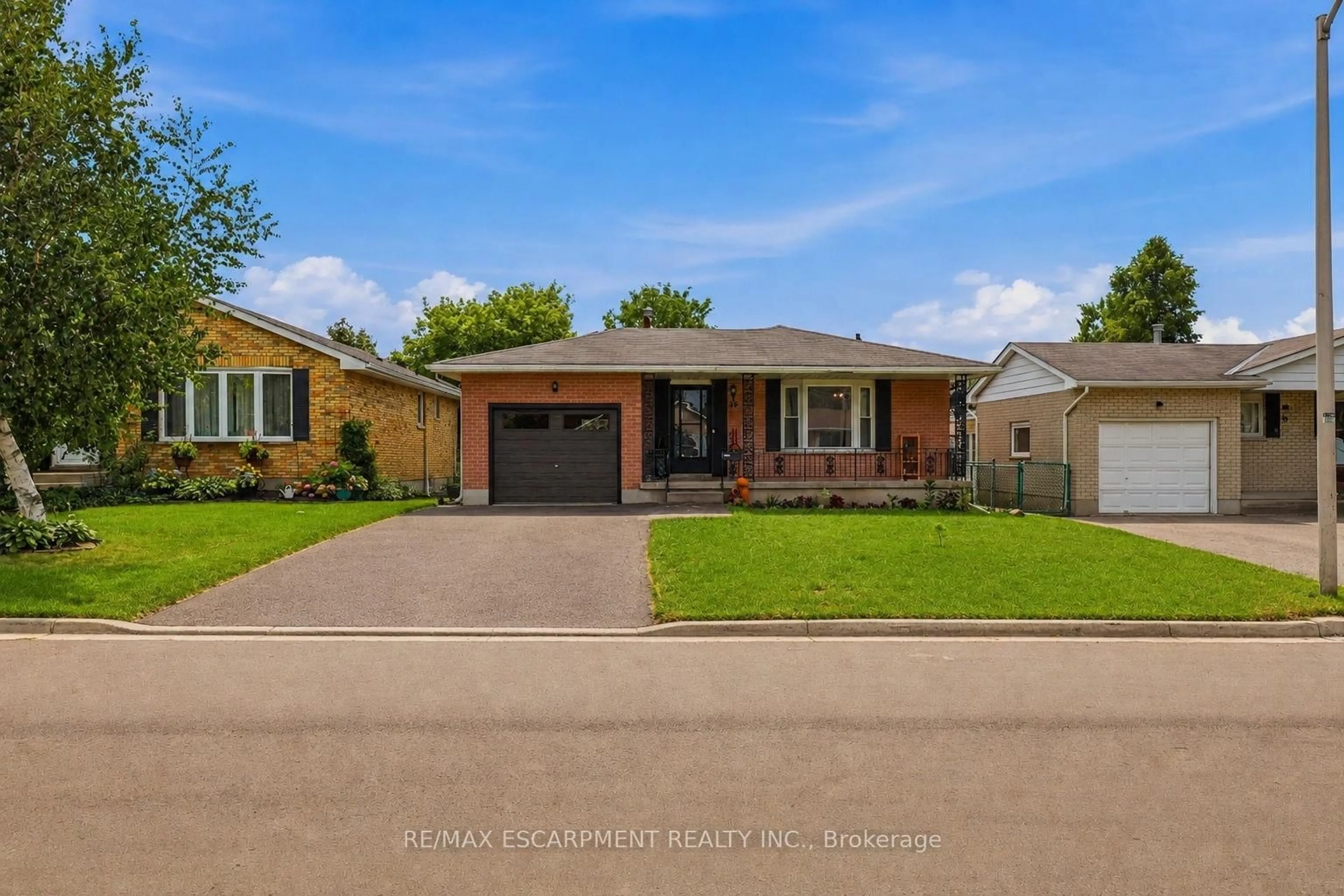 Home with brick exterior material, street for 58 VANIER Pl, St. Thomas Ontario N5R 5S6