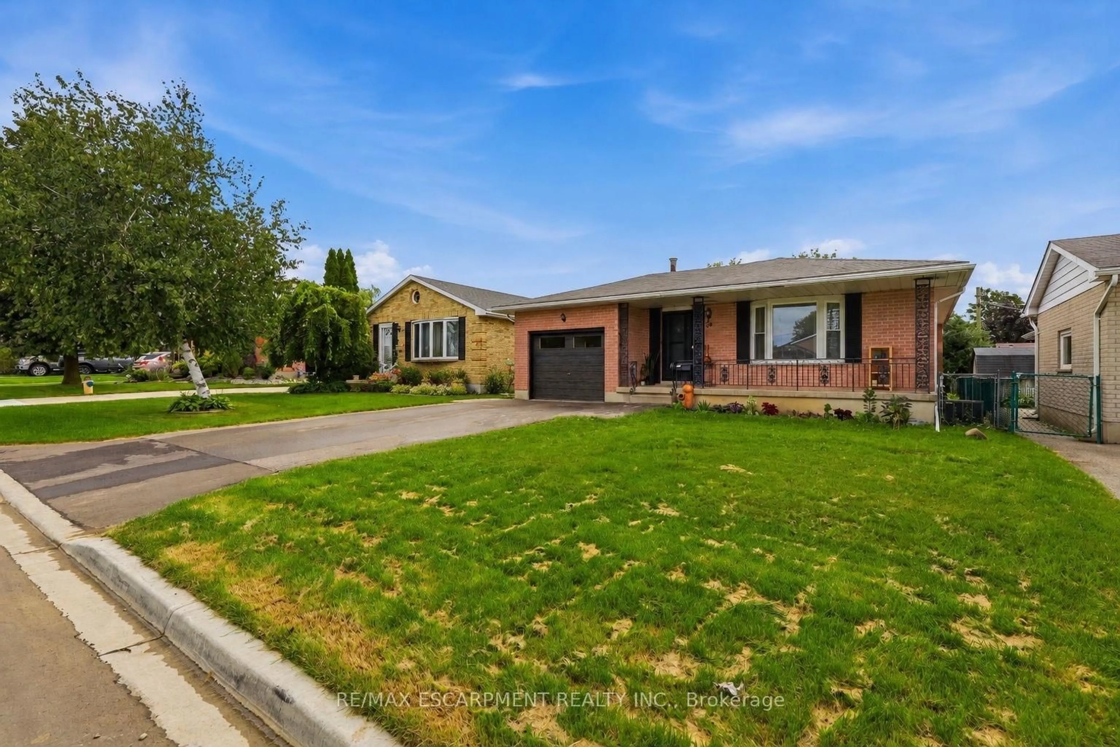 Home with brick exterior material, street for 58 VANIER Pl, St. Thomas Ontario N5R 5S6