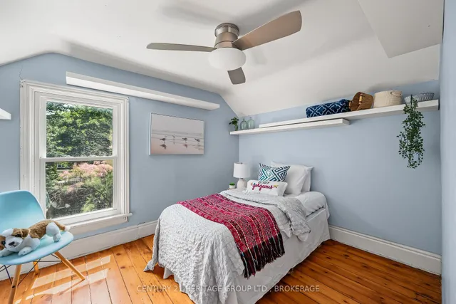 18 Pine St, Kingston 5