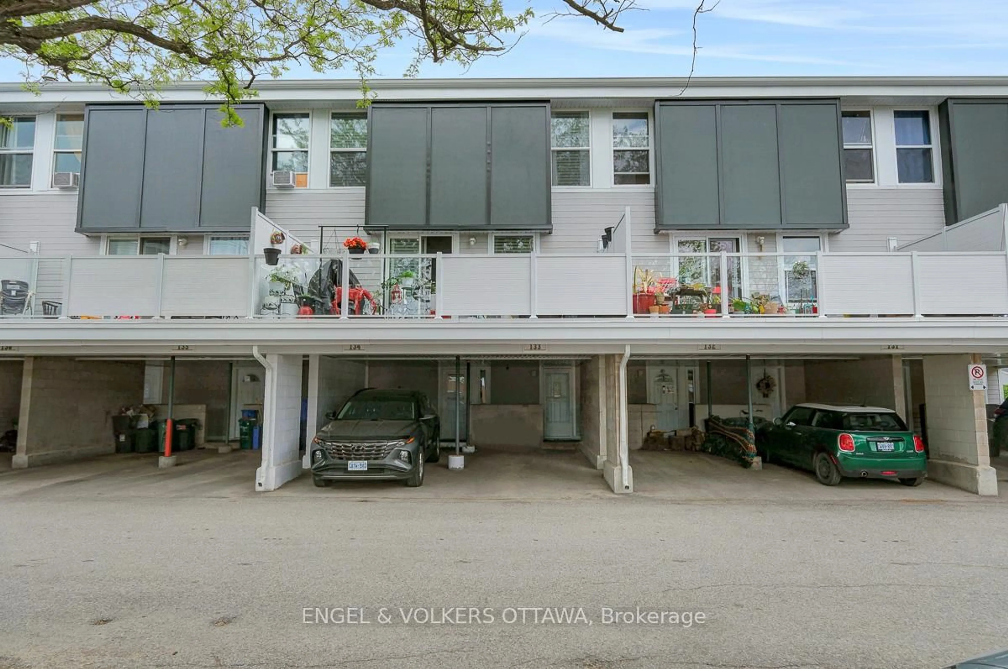 Unknown for 3445 Uplands Dr #133, Ottawa Ontario K1V 9N5