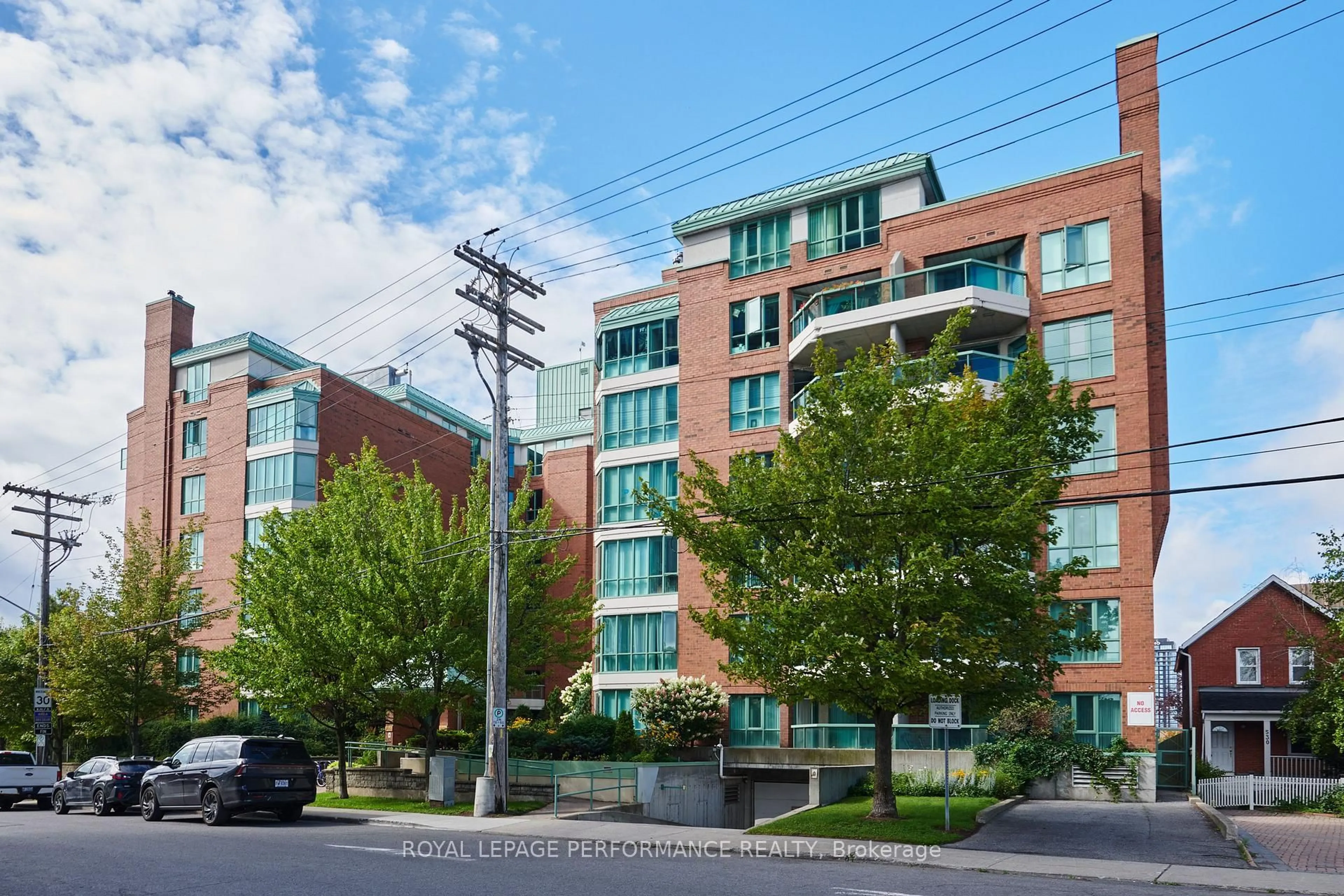 Patio, street for 540 Cambridge Street South St #408, Ottawa Ontario K1S 5N3