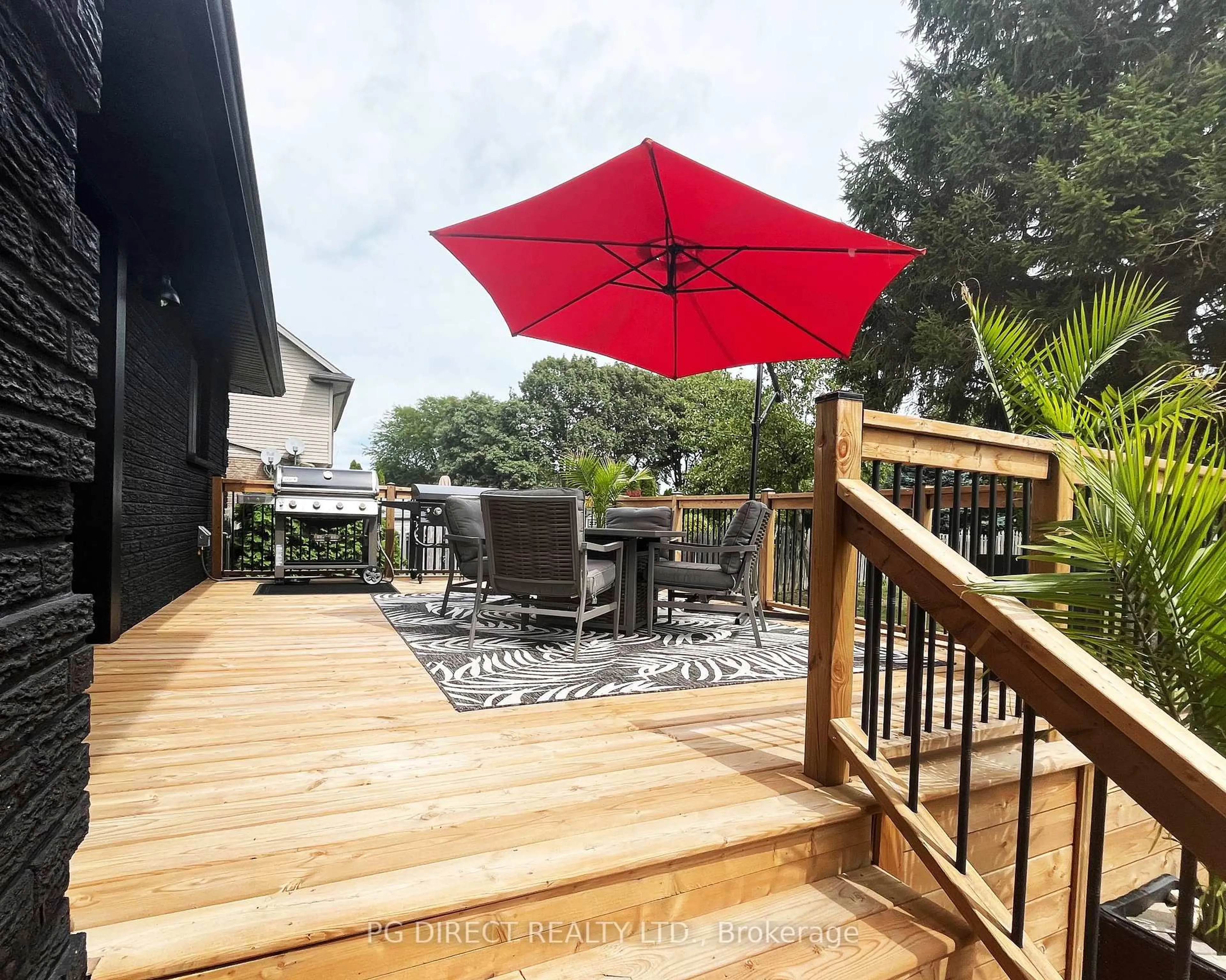 Patio, unknown for 134 Angstrom Cres, Amherstburg Ontario N9V 3S3
