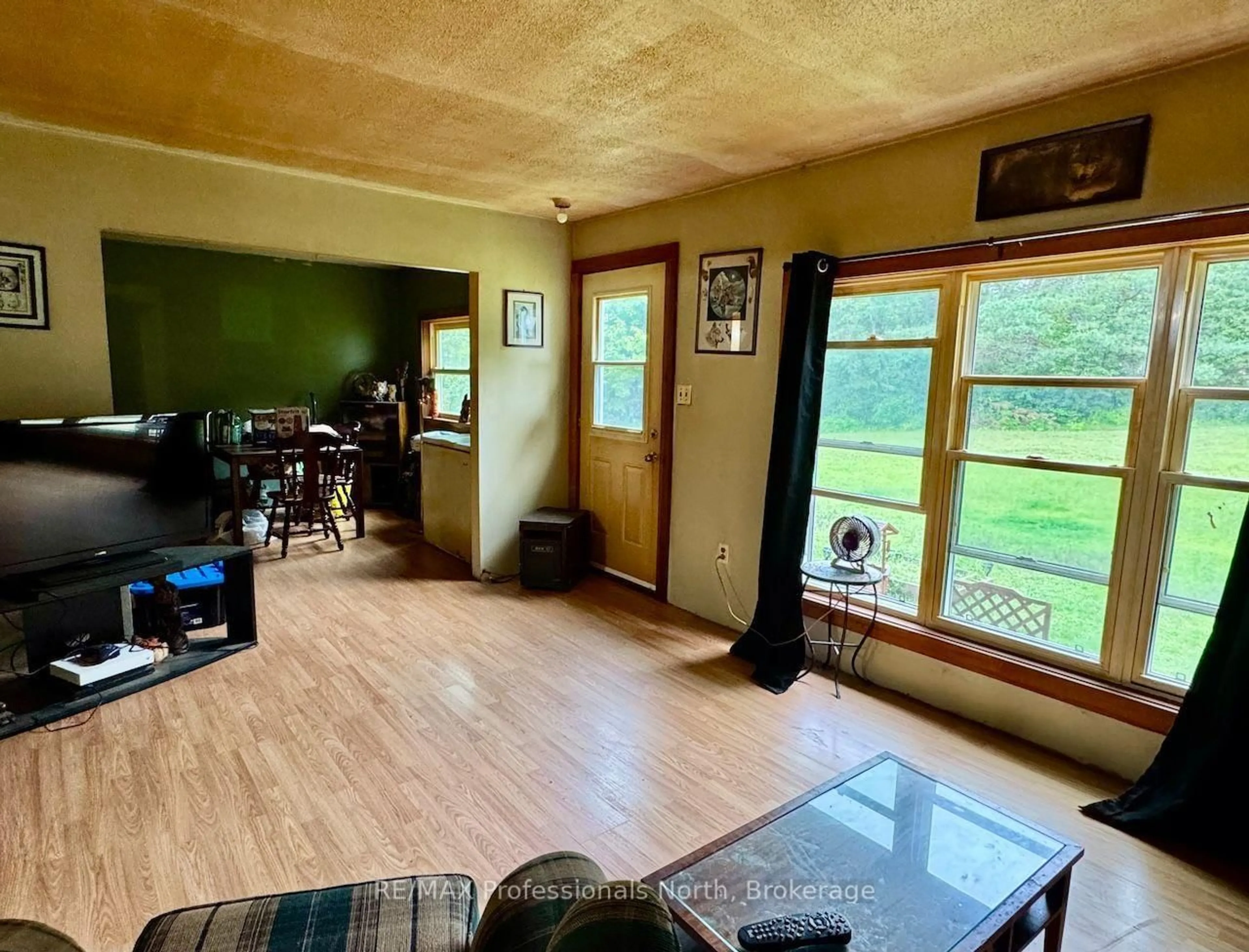 A pic of a room for 2584 Contau Lake Rd, Highlands East Ontario K0M 1R0