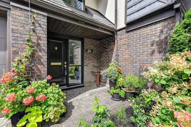 655 Richmond Rd #30, Ottawa 3