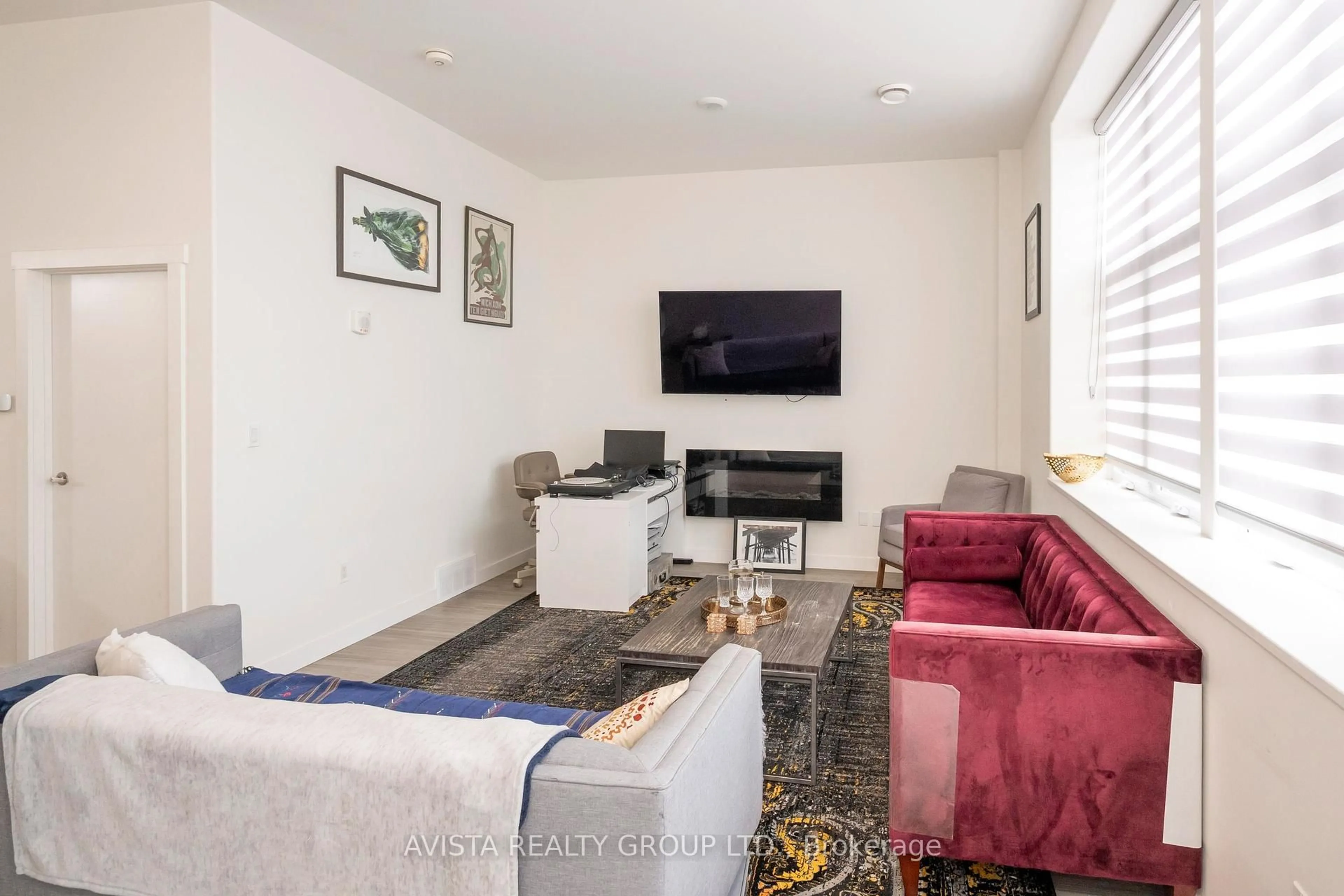 Living room with furniture, unknown for 96 High St North Suite 2413, Thunder Bay Ontario P7A 5R3
