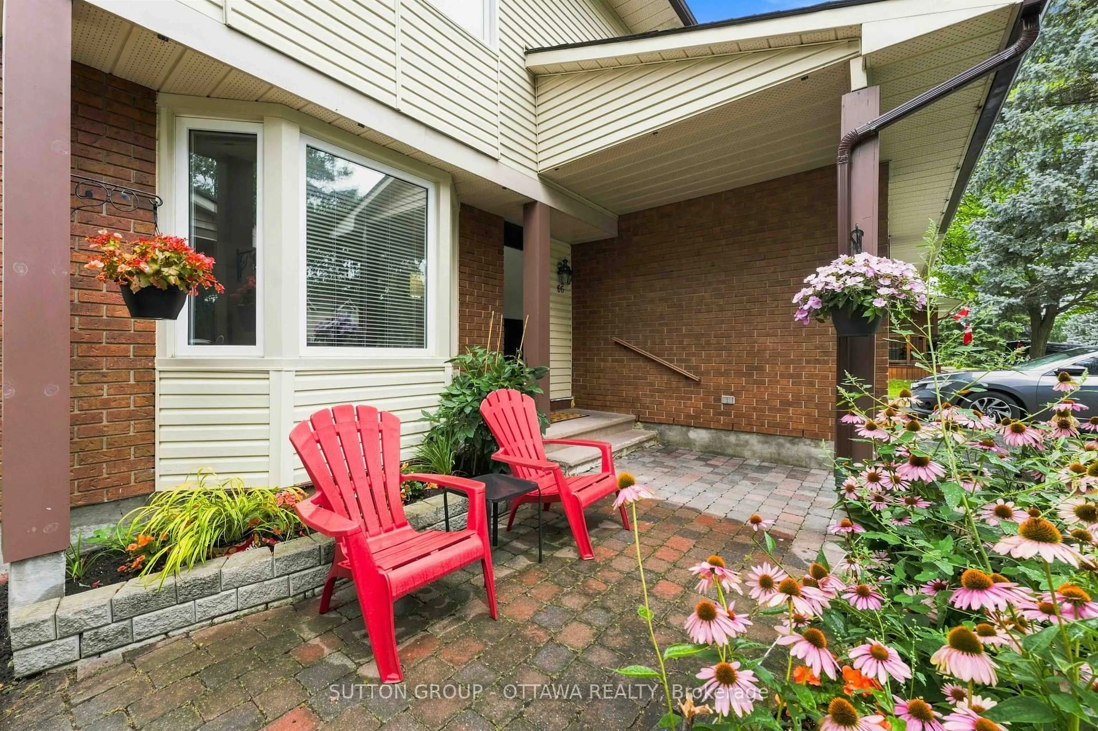 Patio, street for 66 FIELDGATE Dr, Ottawa Ontario K2J 1T9