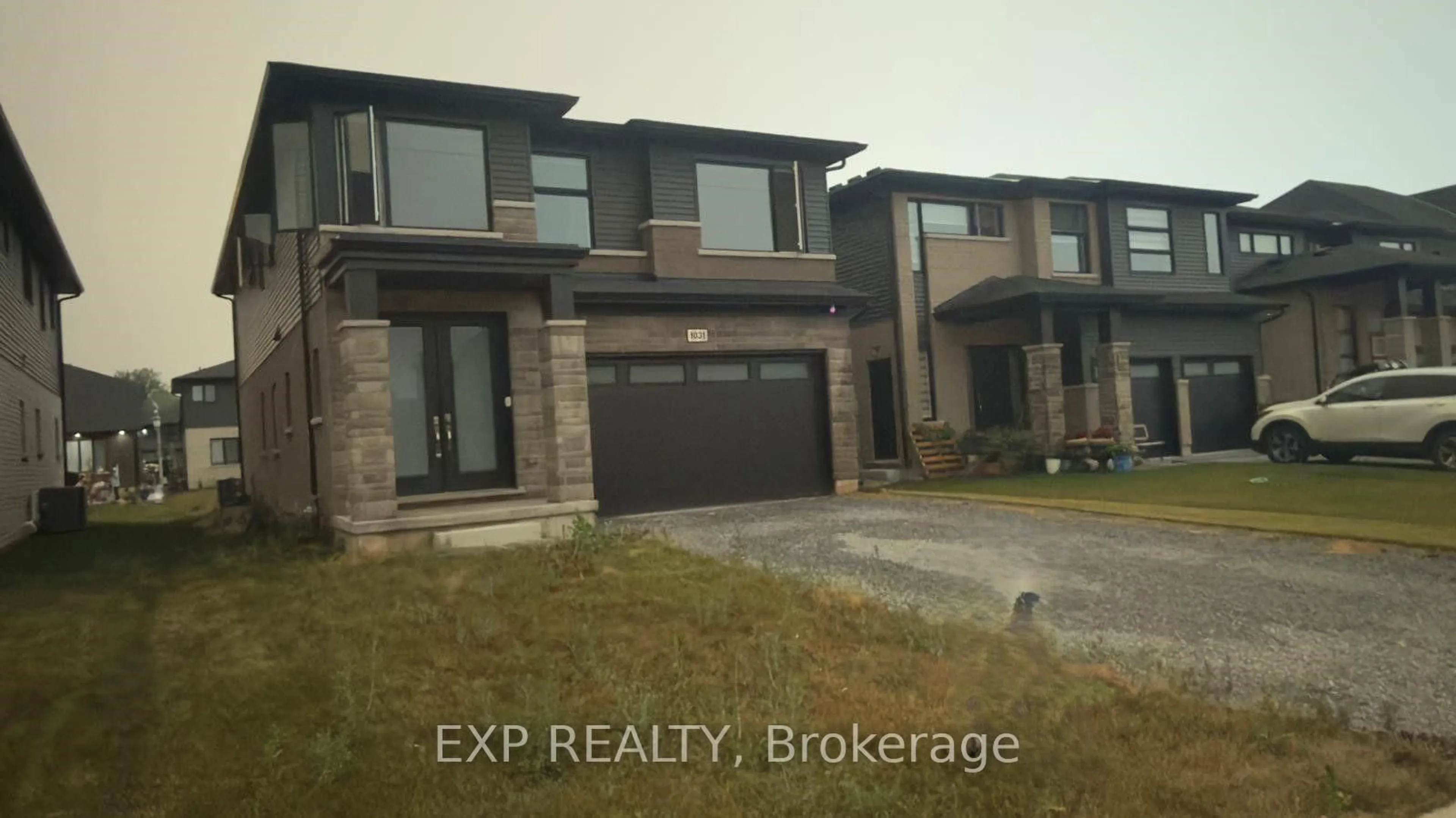 Home with brick exterior material, street for 1031 Alliston Ave, Fort Erie Ontario L2A 0H3