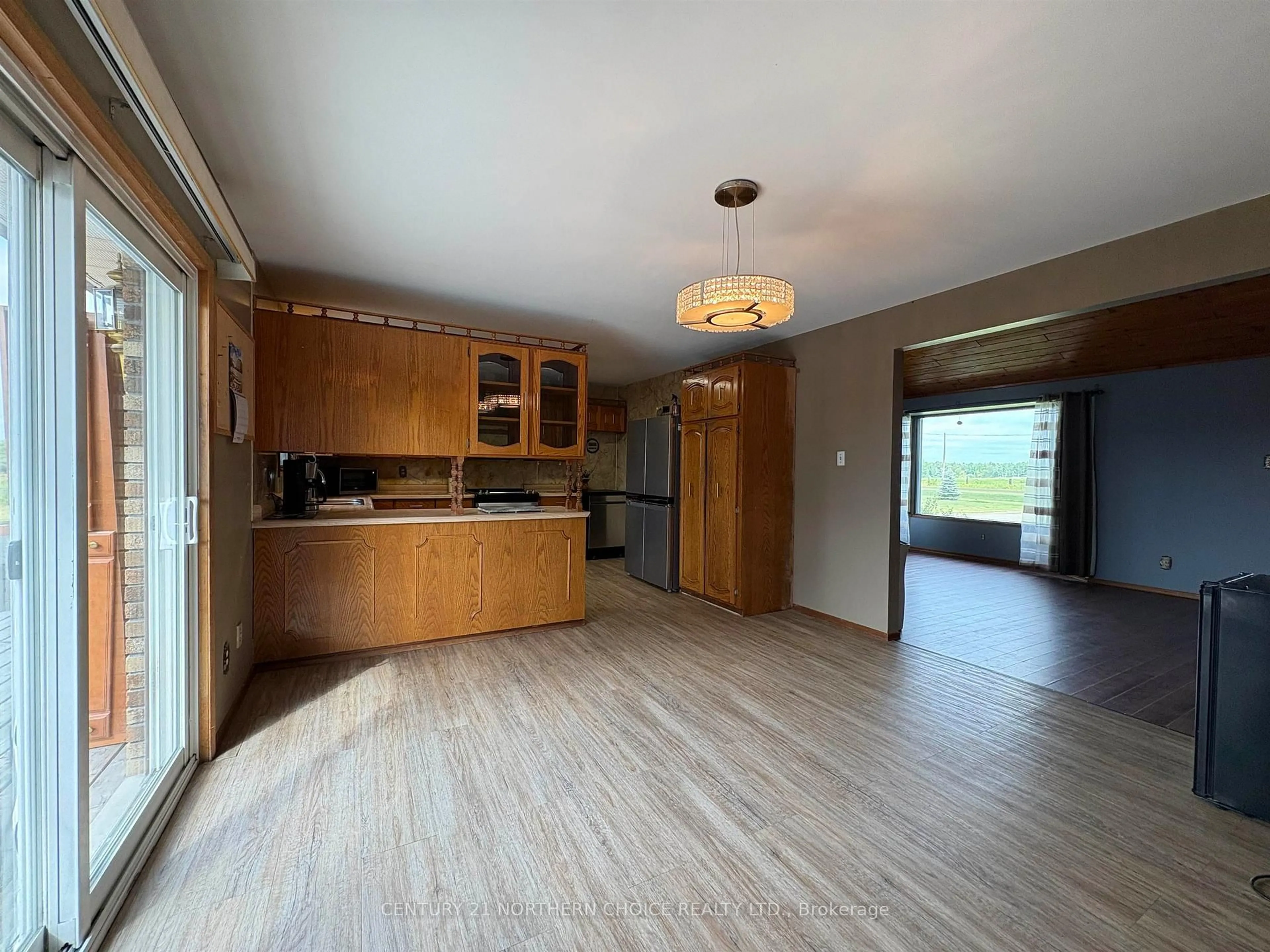 Unknown for 859 BURRISS Rd, La Vallee Ontario P0W 1C0