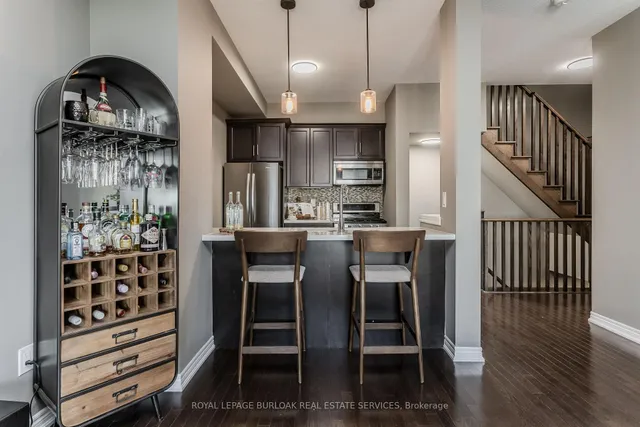 215 Dundas St #29, Hamilton 5