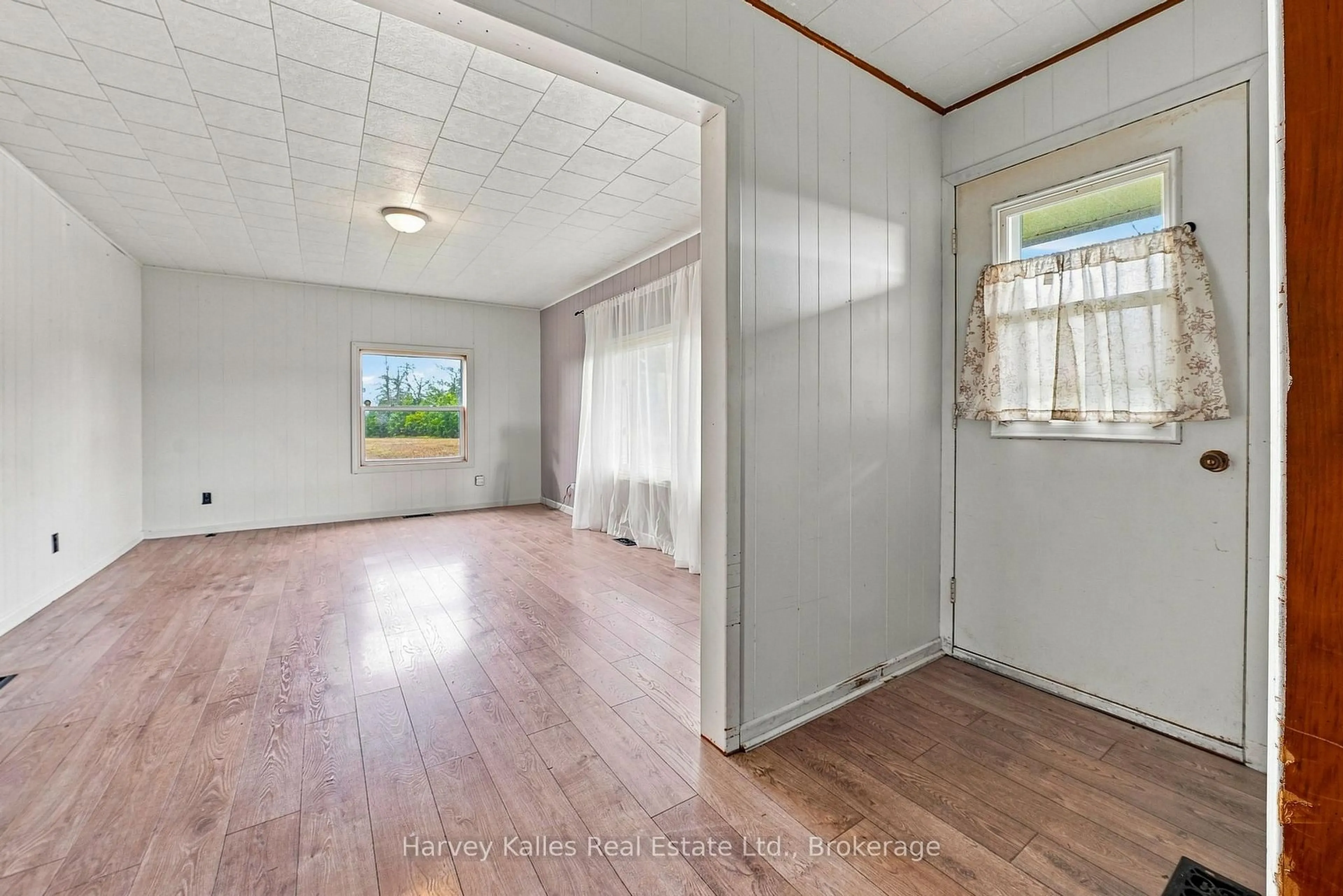 A pic of a room for 147 Caughey Rd, Prince Edward County Ontario K0K 1W0