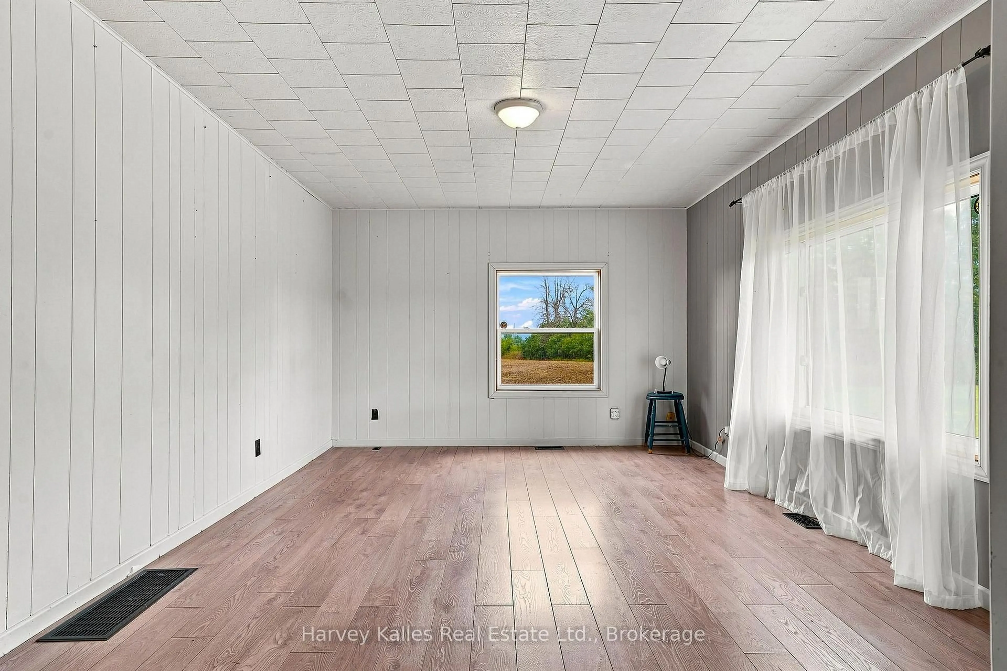 A pic of a room for 147 Caughey Rd, Prince Edward County Ontario K0K 1W0