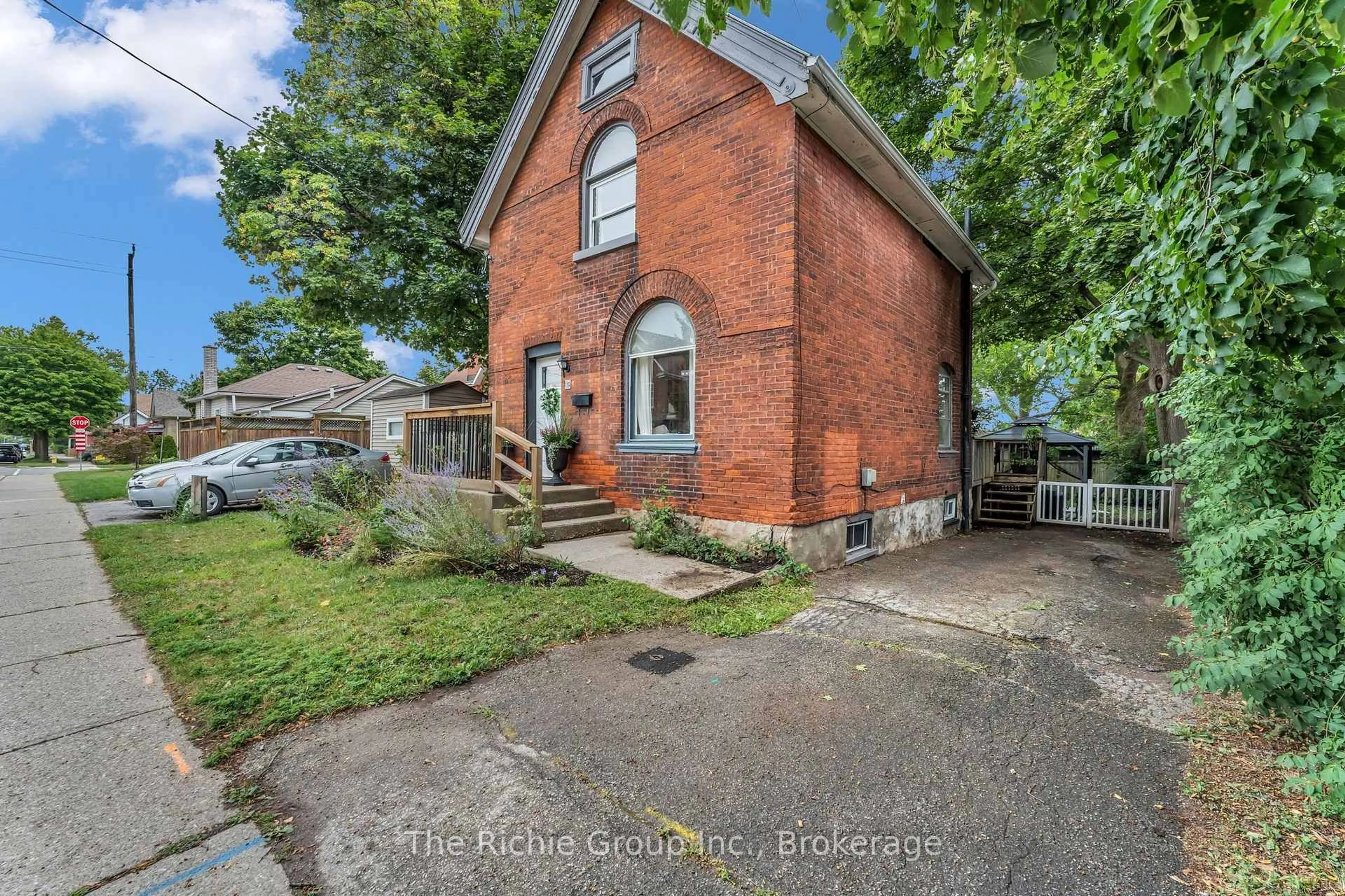 Home with brick exterior material, street for 119 Brock St, Brantford Ontario N3S 5E6