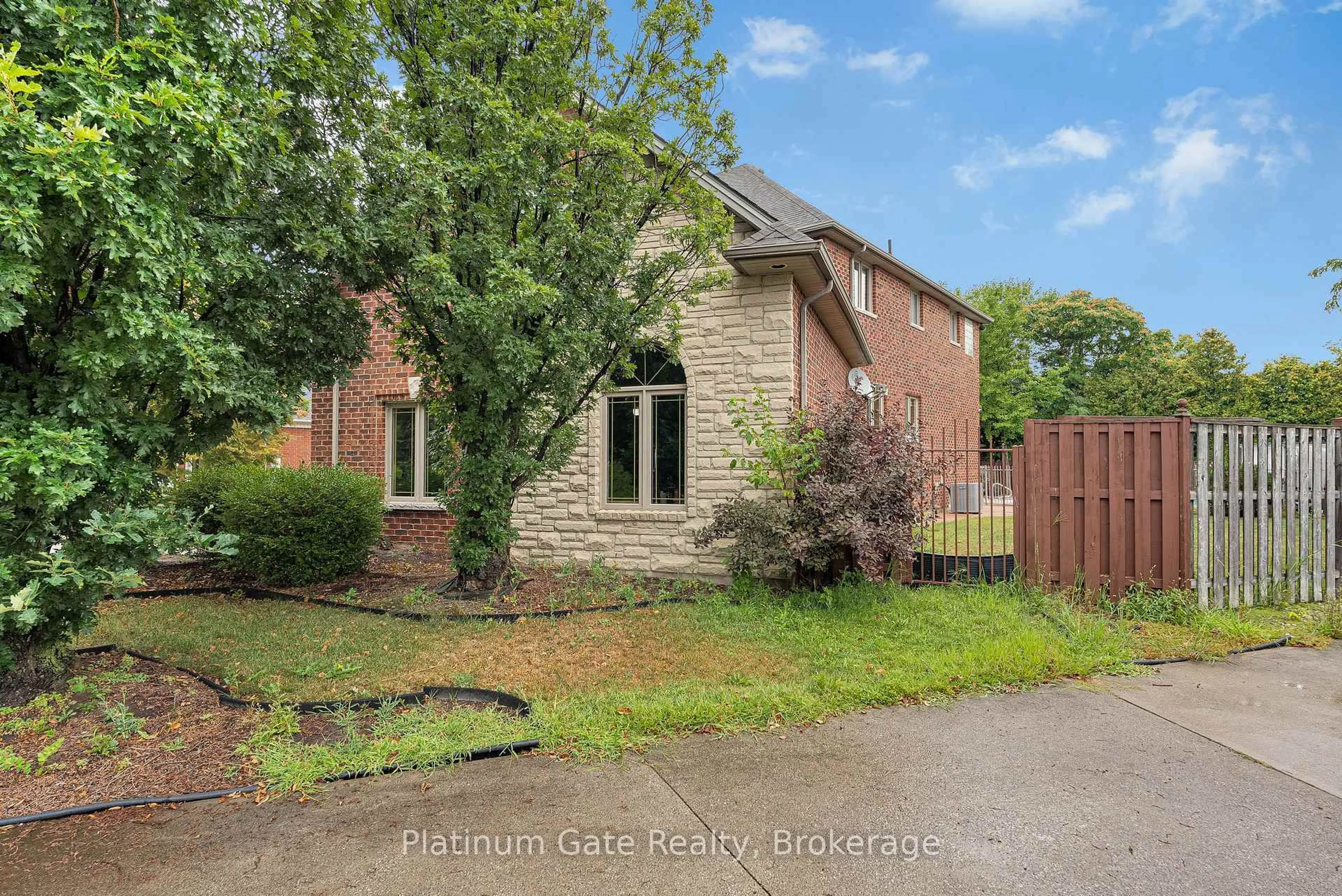 Unknown for 150 Seymour Cres, Lakeshore Ontario N8N 4X9