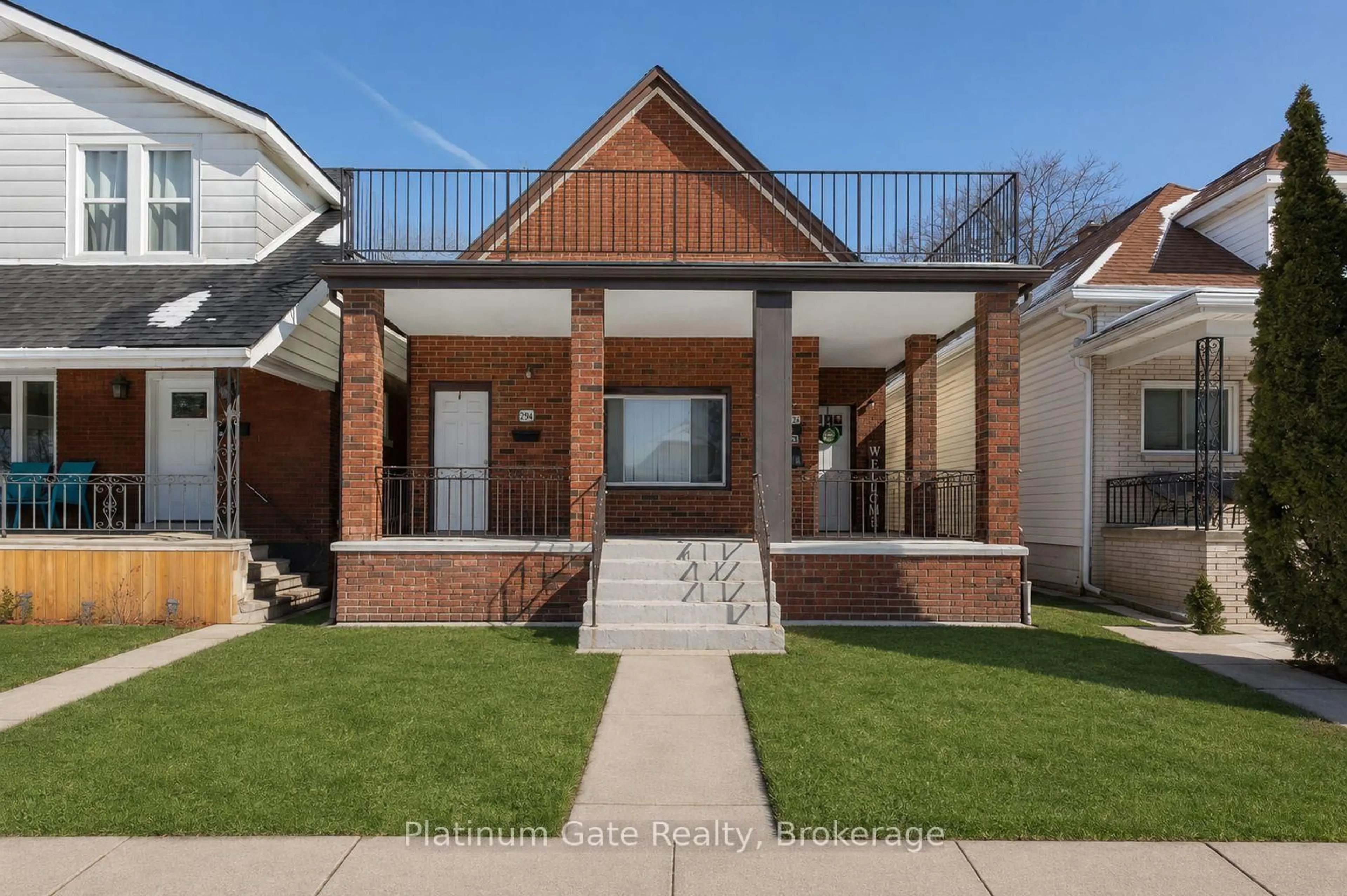 Home with brick exterior material, street for 1036-40 Gladstone Ave, Windsor Ontario N9A 2R8