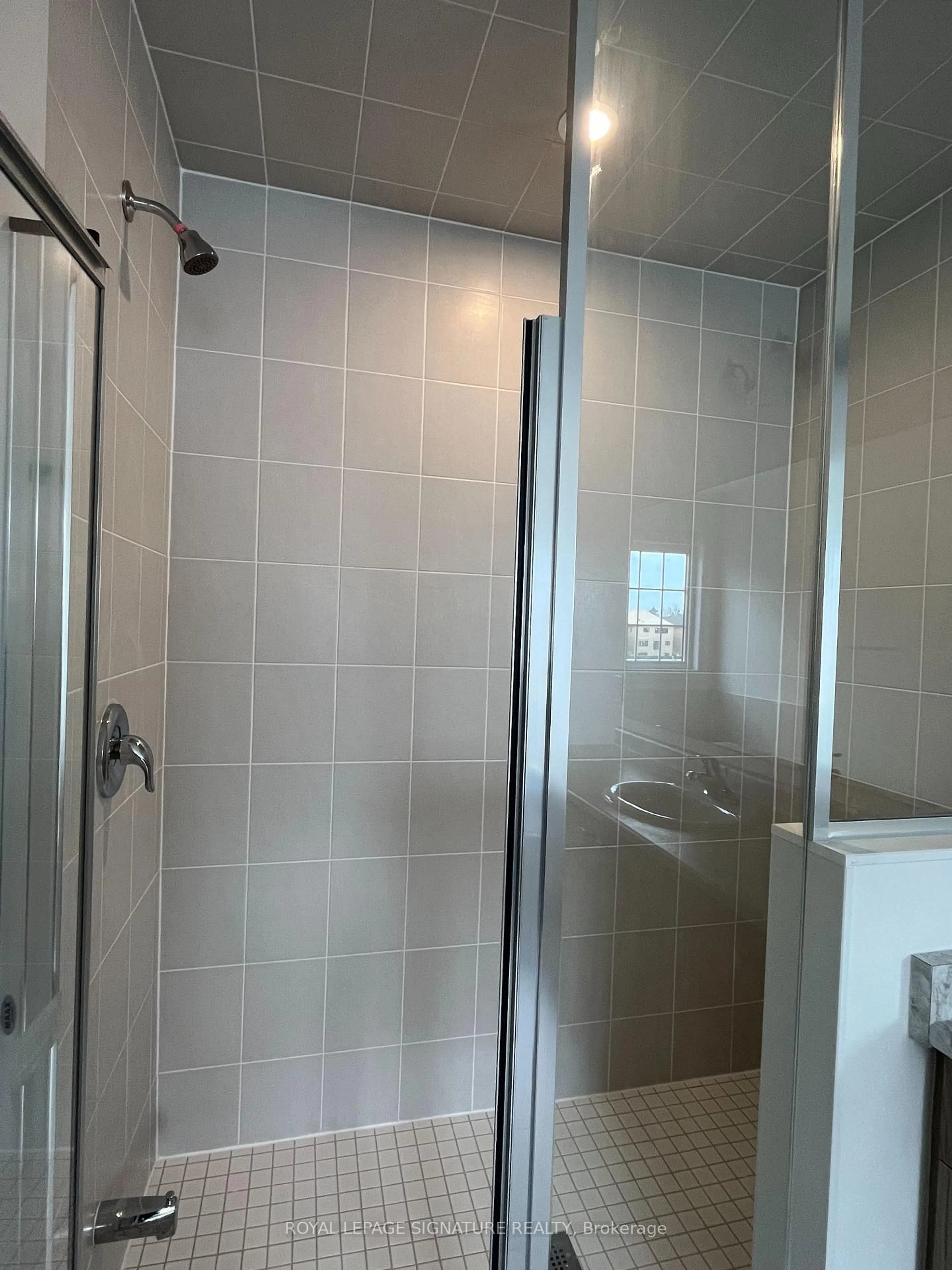 Standard bathroom, ceramic/tile floor for 446 Adelaide St, Wellington North Ontario N0G 1A0