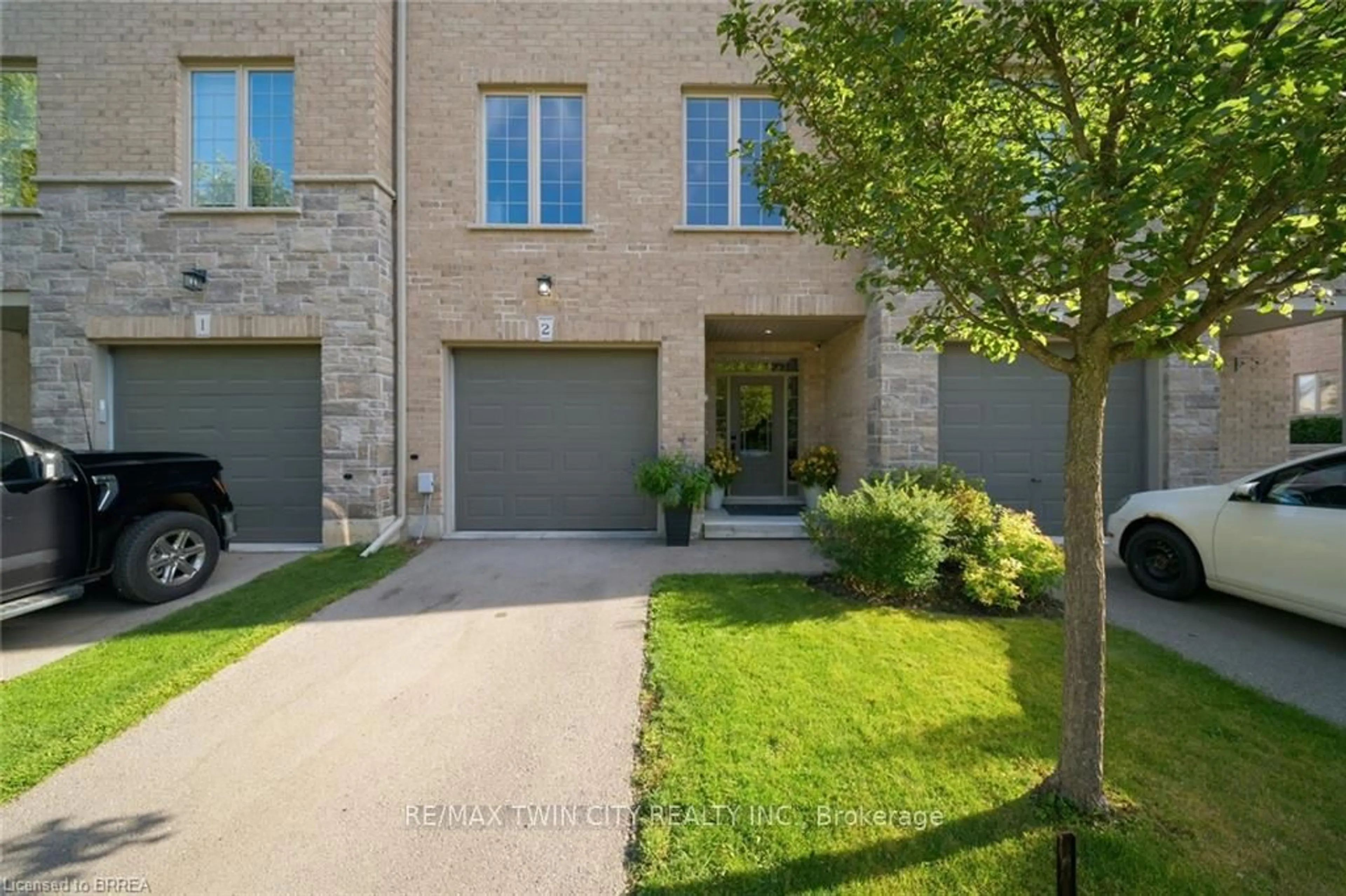 Unknown for 30 Balmoral St #2, Brant Ontario N3L 0C8