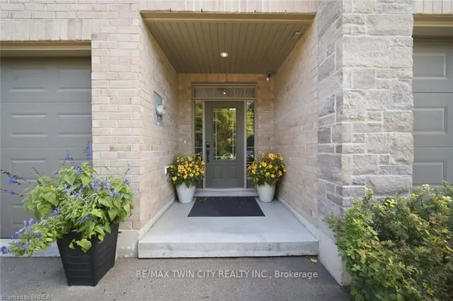 30 Balmoral St #2, Brant 5