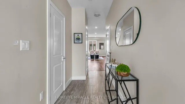 1960 Dalmagarry Rd #63, London North 5
