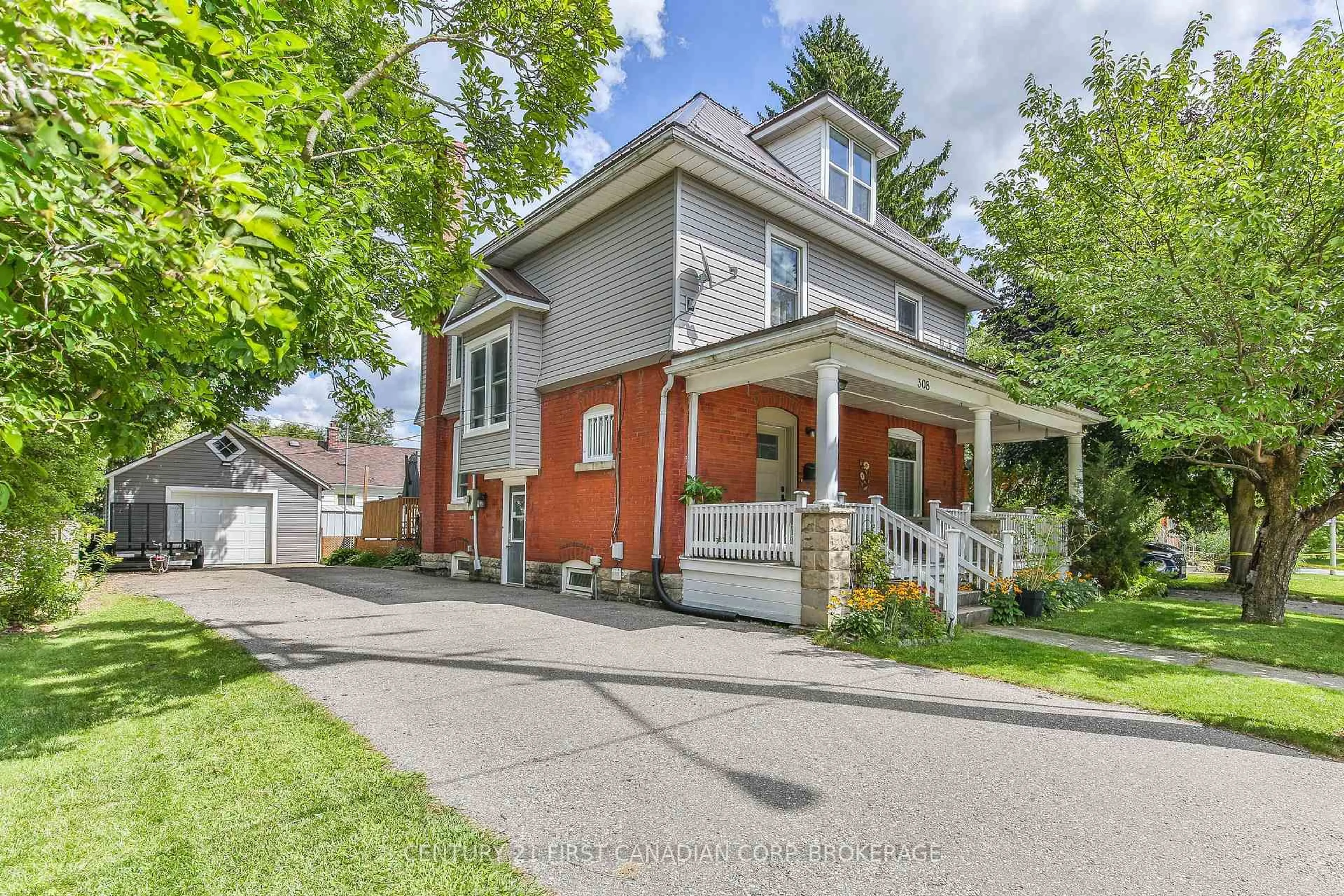 Home with brick exterior material, street for 308 Broadway St, Tillsonburg Ontario N4G 3S1