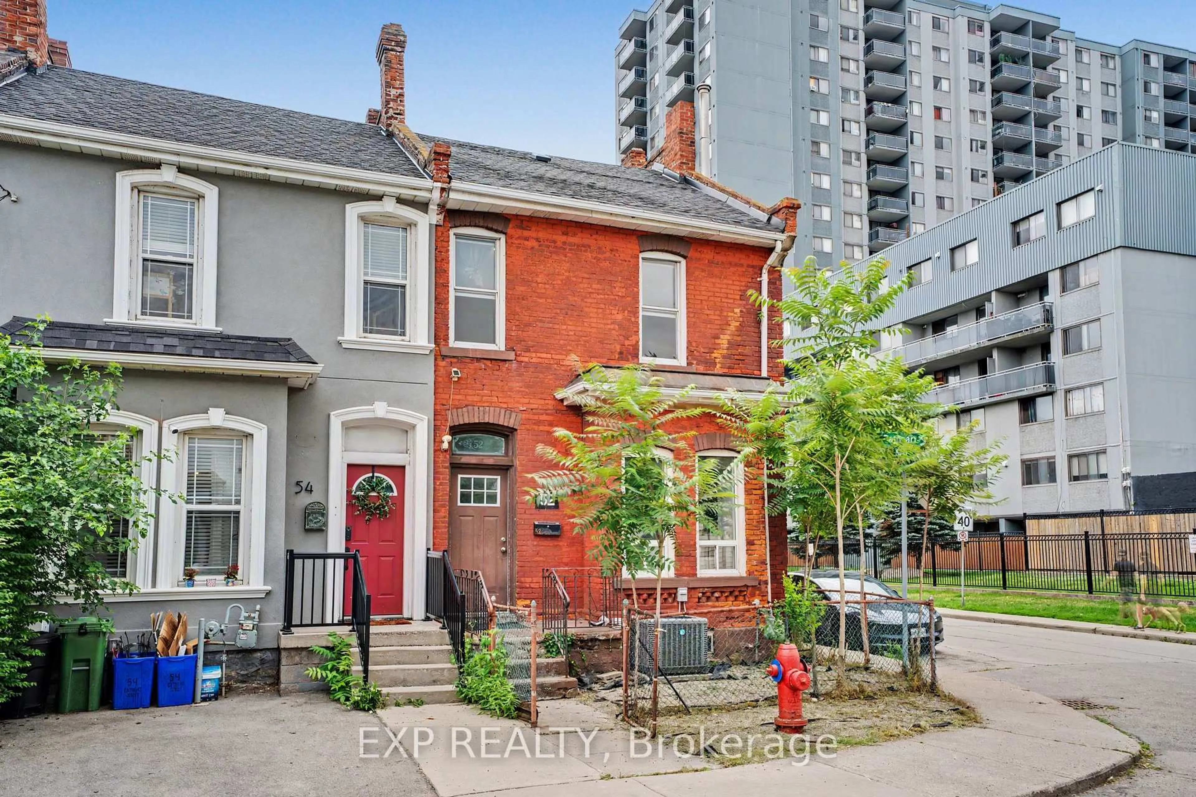Home with brick exterior material, street for 52 Cathcart St, Hamilton Ontario L8R 1M5