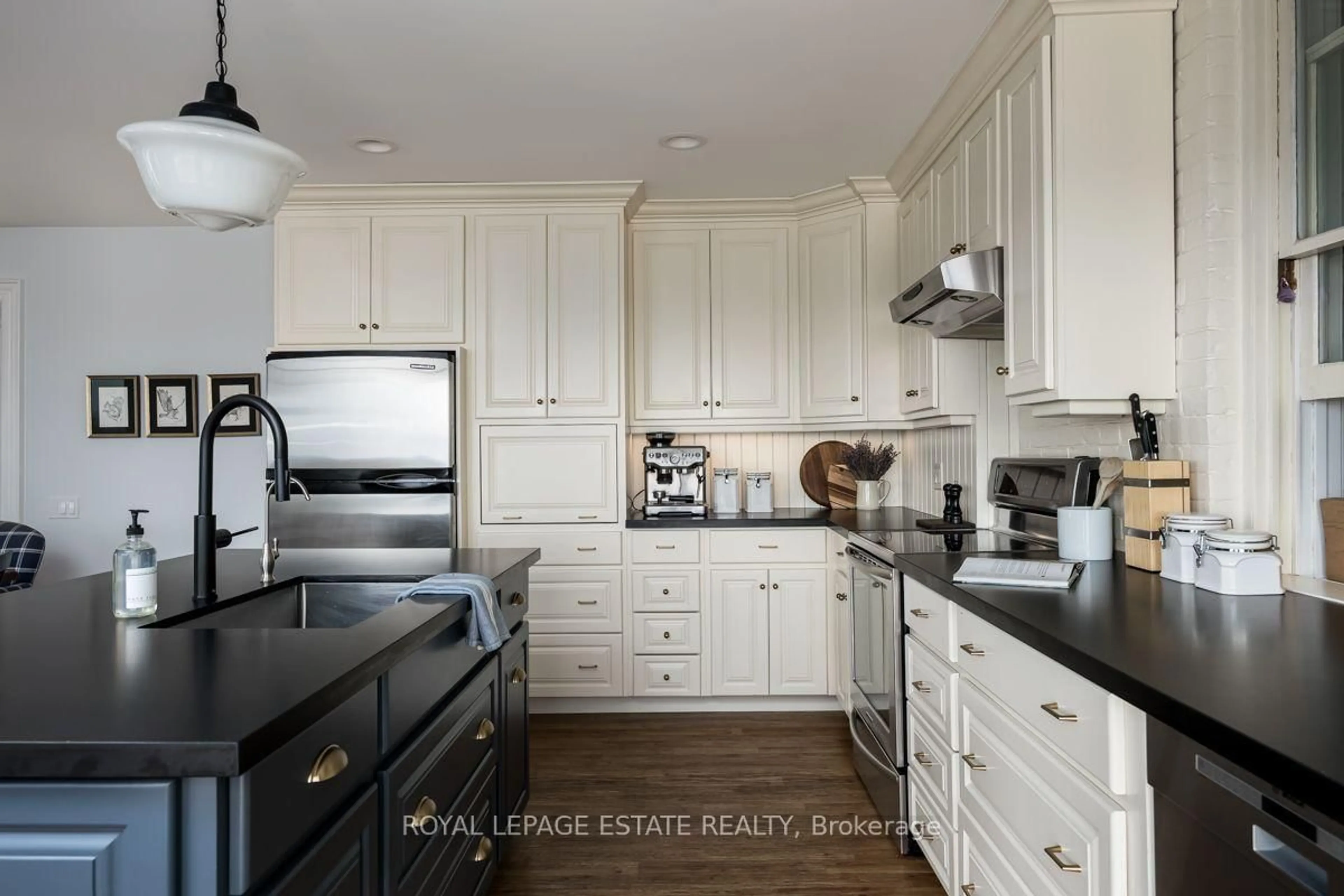 Open concept kitchen, ceramic/tile floor for 798377 Third Line, Mulmur Ontario L9V 0H8