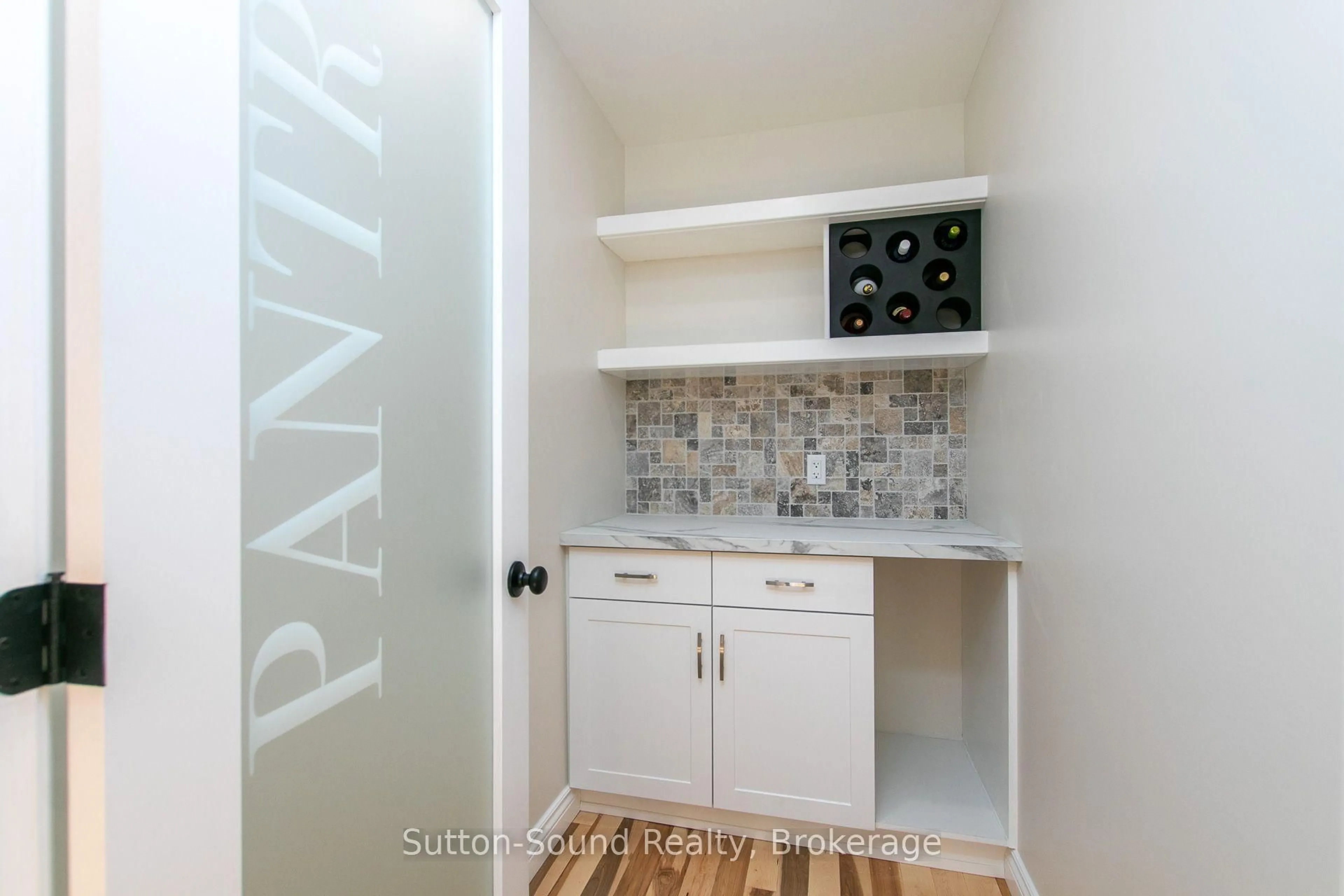 Laundry room for 318743 Grey Road 1 Rd, Georgian Bluffs Ontario N4K 5N4