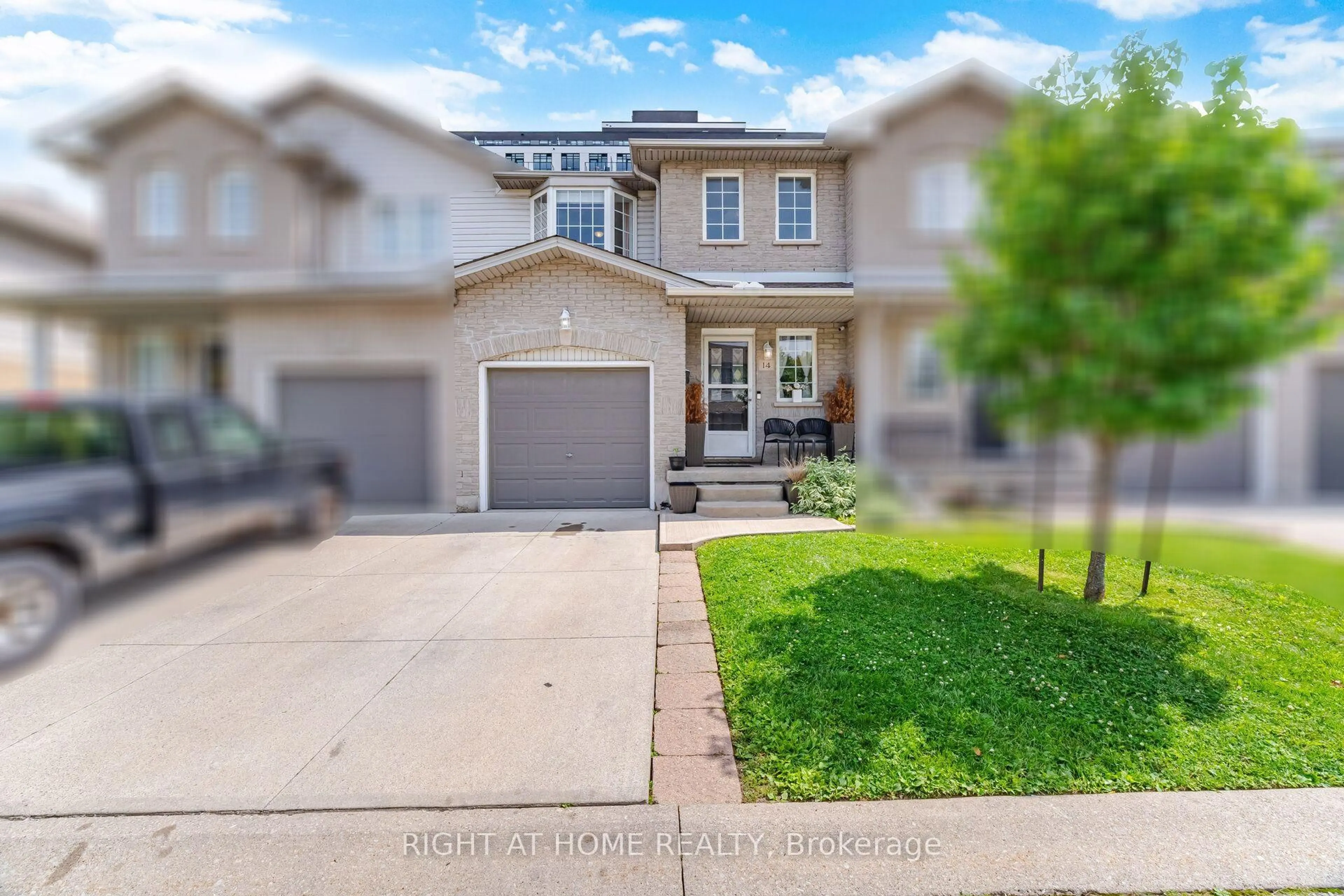 Unknown for 104 Frances Ave #14, Hamilton Ontario L8E 5X3