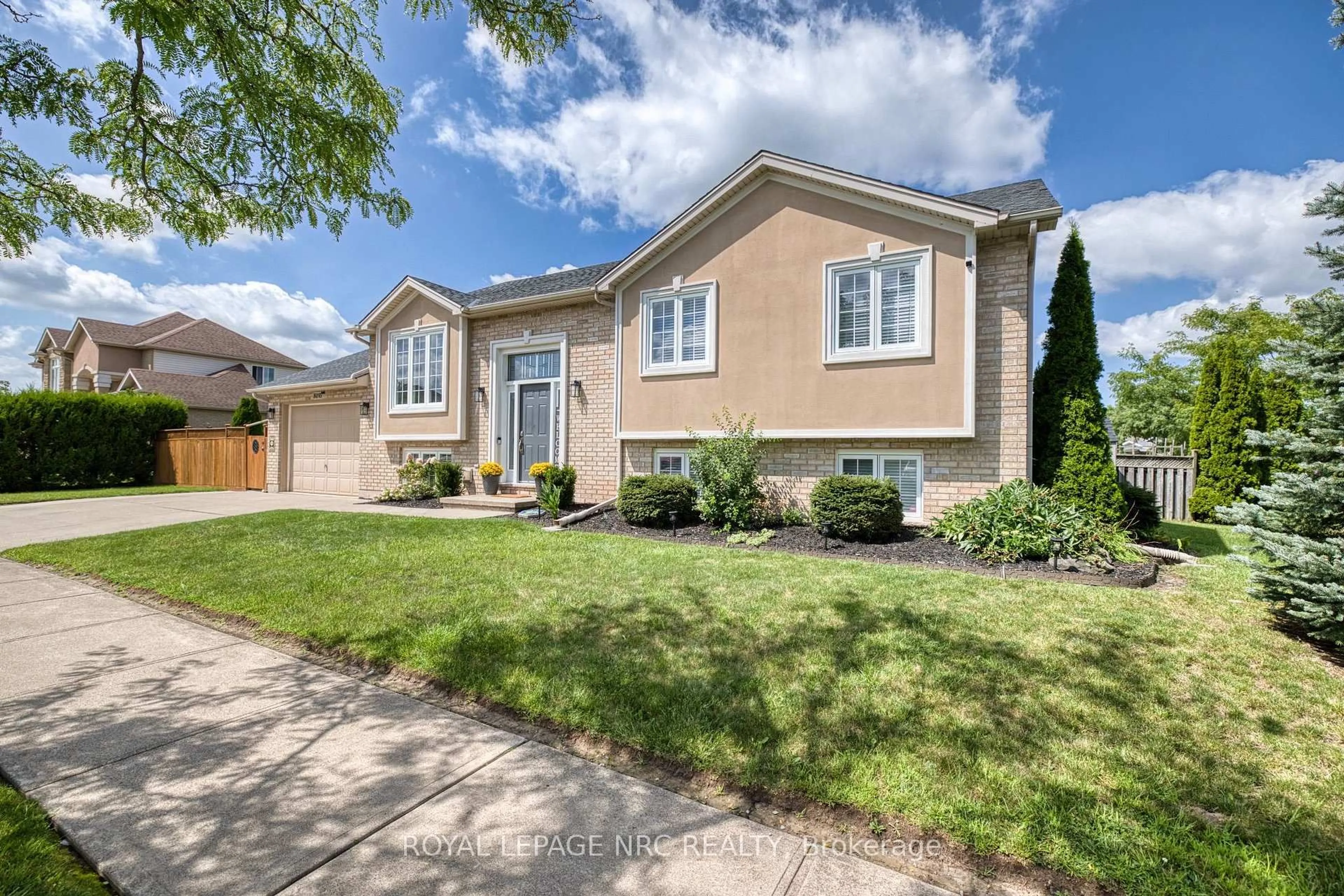 Home with brick exterior material, street for 8093 Beaverton Blvd, Niagara Falls Ontario L2H 3K5