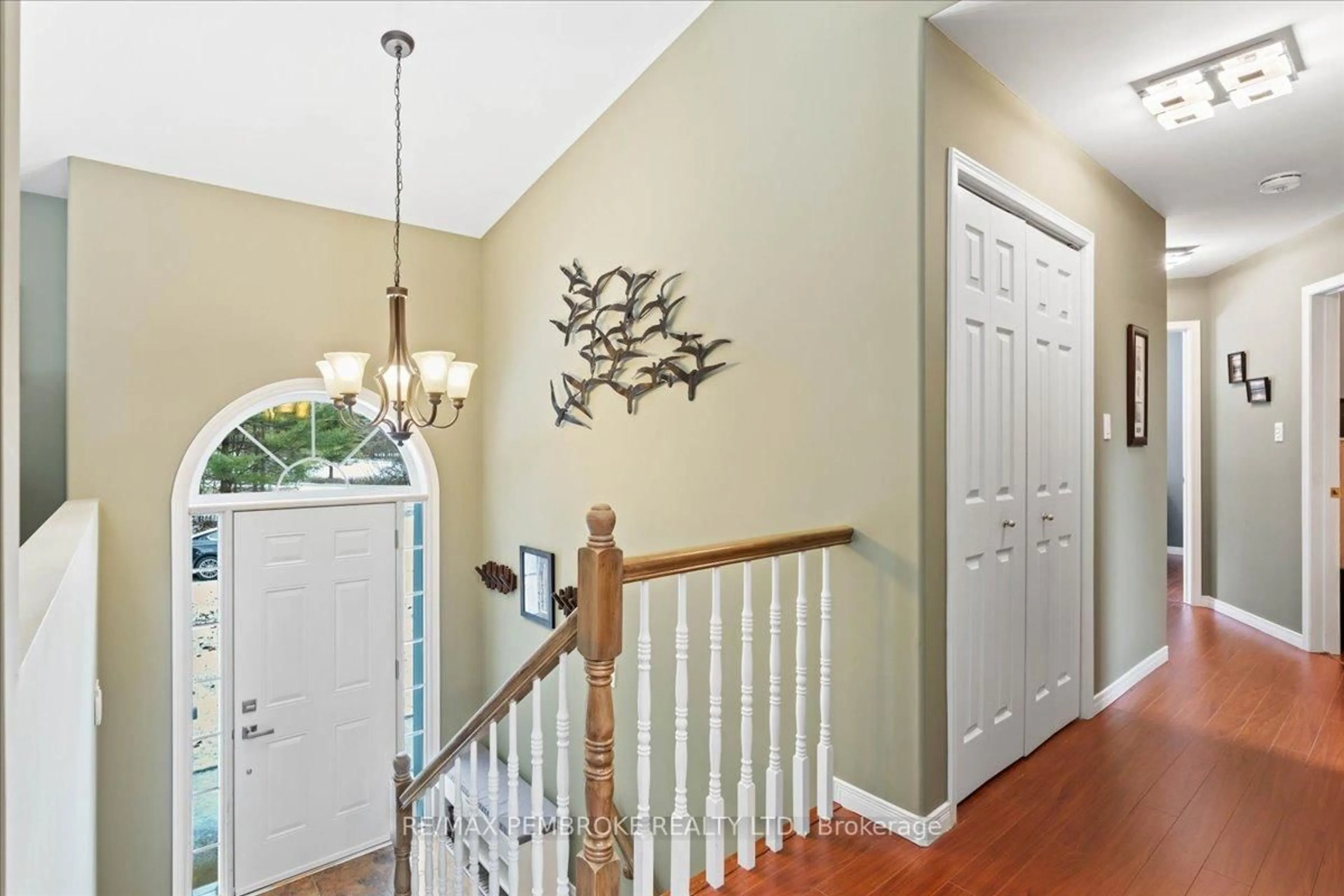 Indoor entryway for 509 Concession 2 Rd, Trent Hills Ontario K0K 3K0