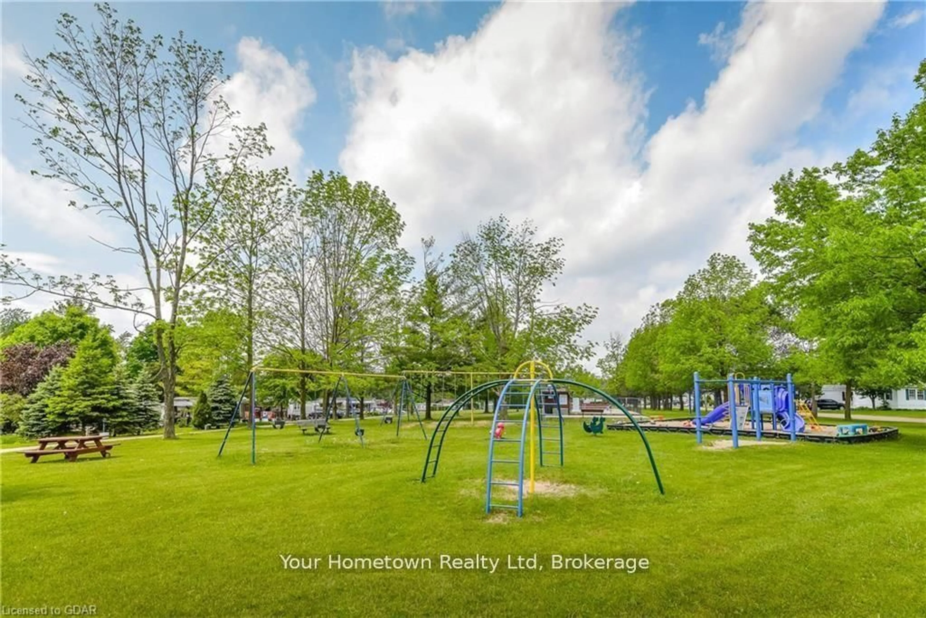 Blurry image for 12 Second Ave, Centre Wellington Ontario N1M 2W5