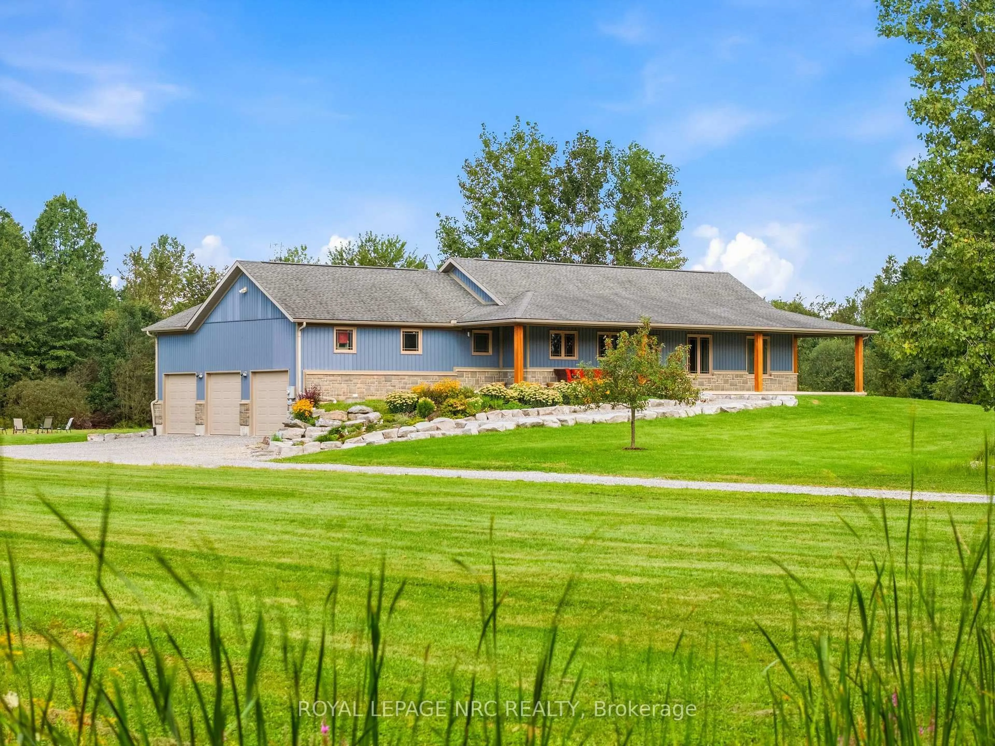 A pic from outside/outdoor area/front of a property/back of a property/a pic from drone, unknown for 50480 Phillips Rd, Wainfleet Ontario L0S 1V0