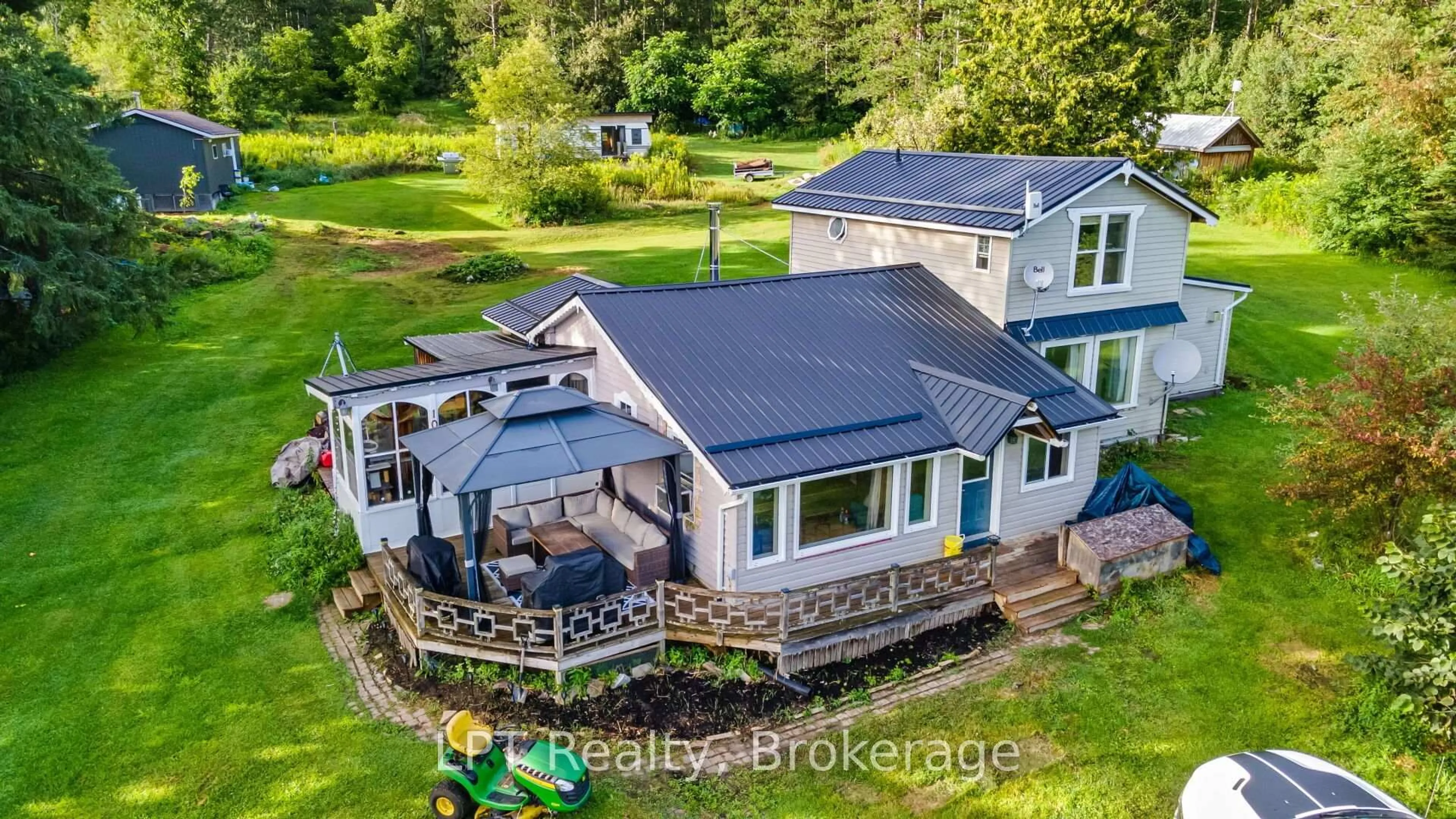 A pic from outside/outdoor area/front of a property/back of a property/a pic from drone, water/lake/river/ocean view for 1043 Deloro Rd, Limoges Ontario K0K 2M0