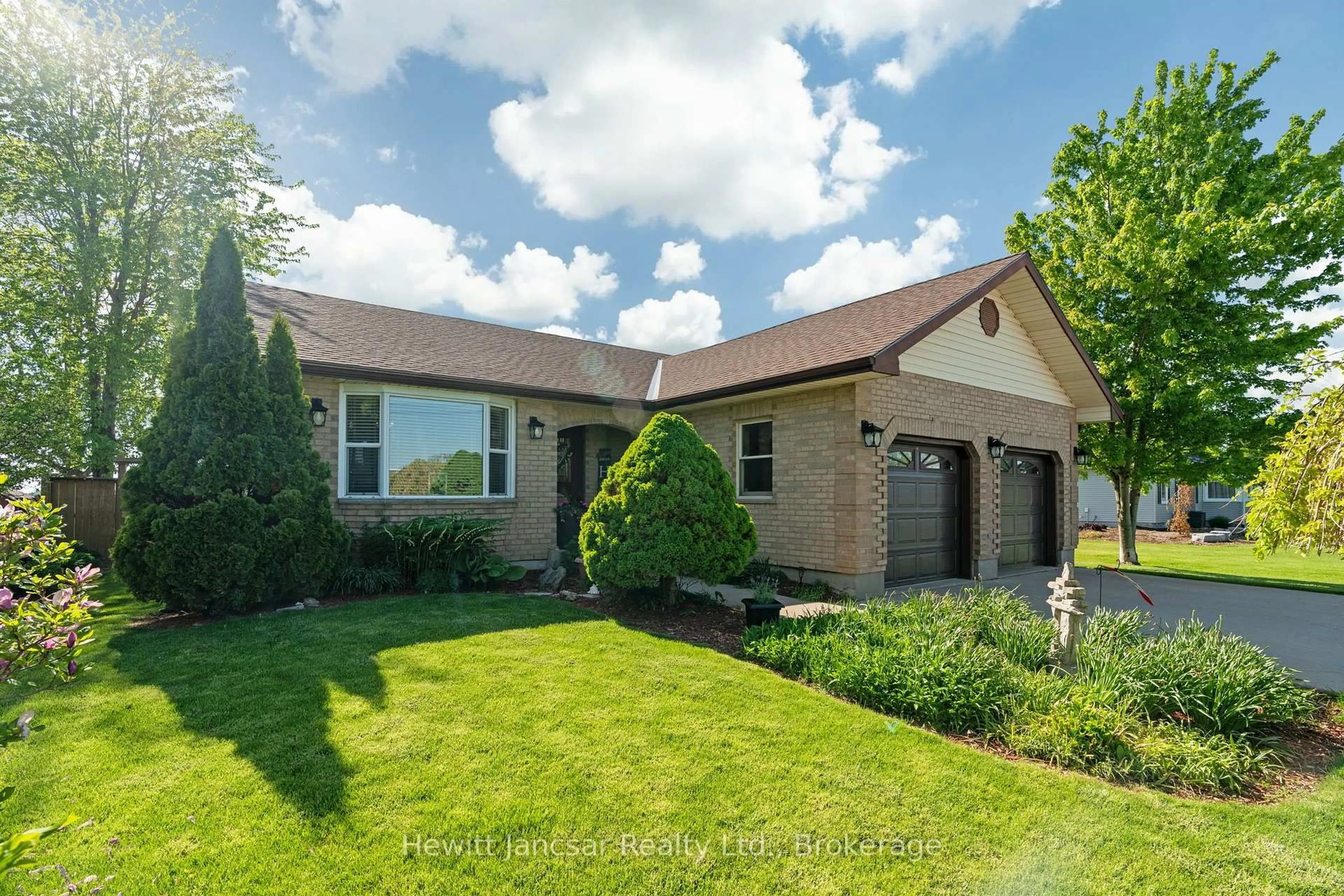 Unknown for 34381 DENFIELD Rd, Lucan Biddulph Ontario N0M 2S0