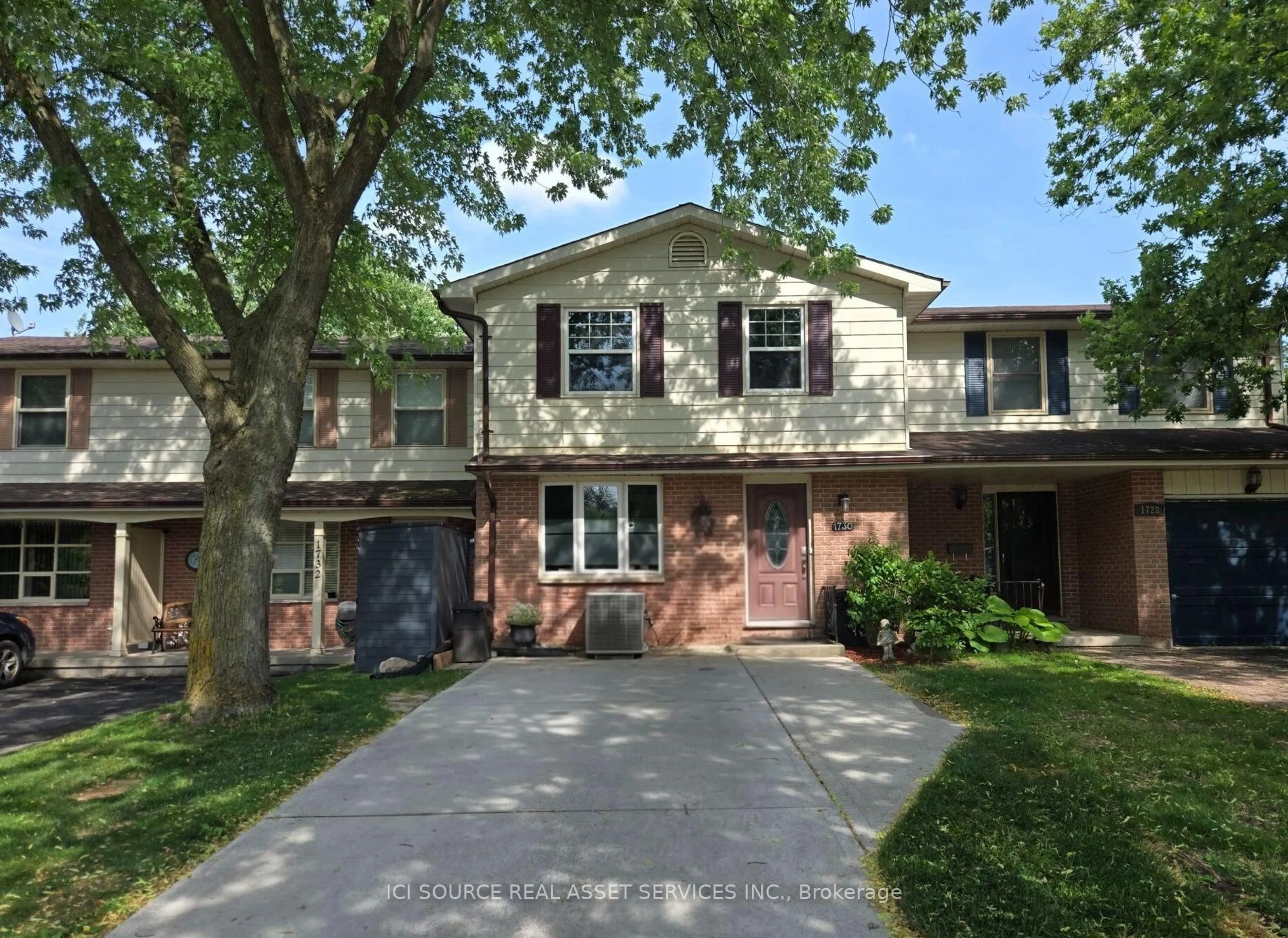 Home with brick exterior material, street for 1730 Attawandaron Rd, London North Ontario N6G 3N1