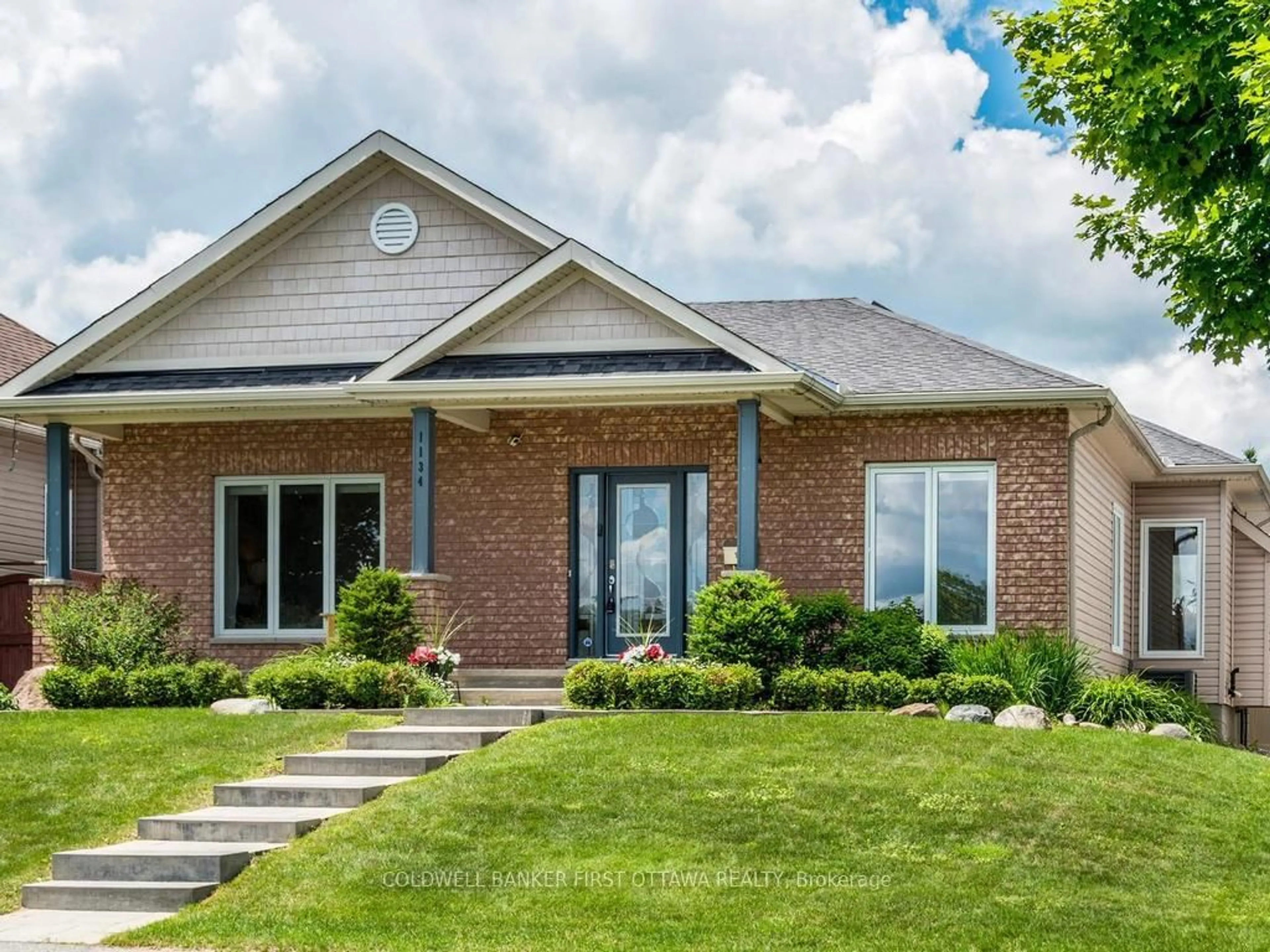 Home with brick exterior material, street for 1134 Stittsville Main St, Stittsville Ontario K2S 0B9