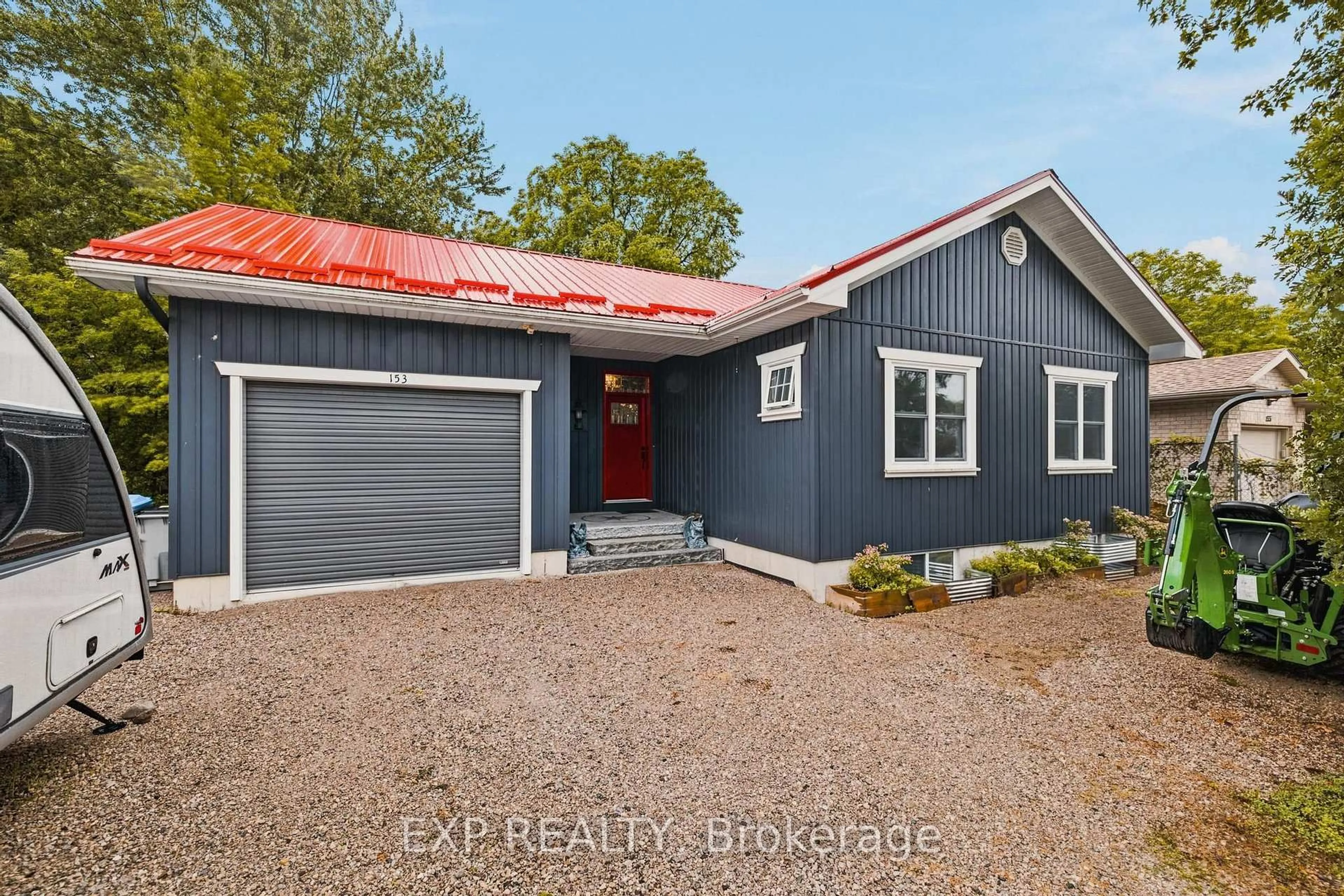 Unknown for 153 James St, Huron East Ontario N0K 1W0