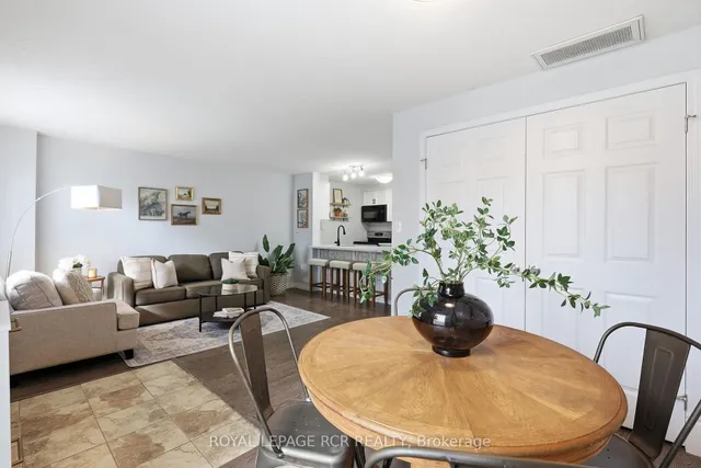 35 MOUNTFORD Dr #25, Guelph 5