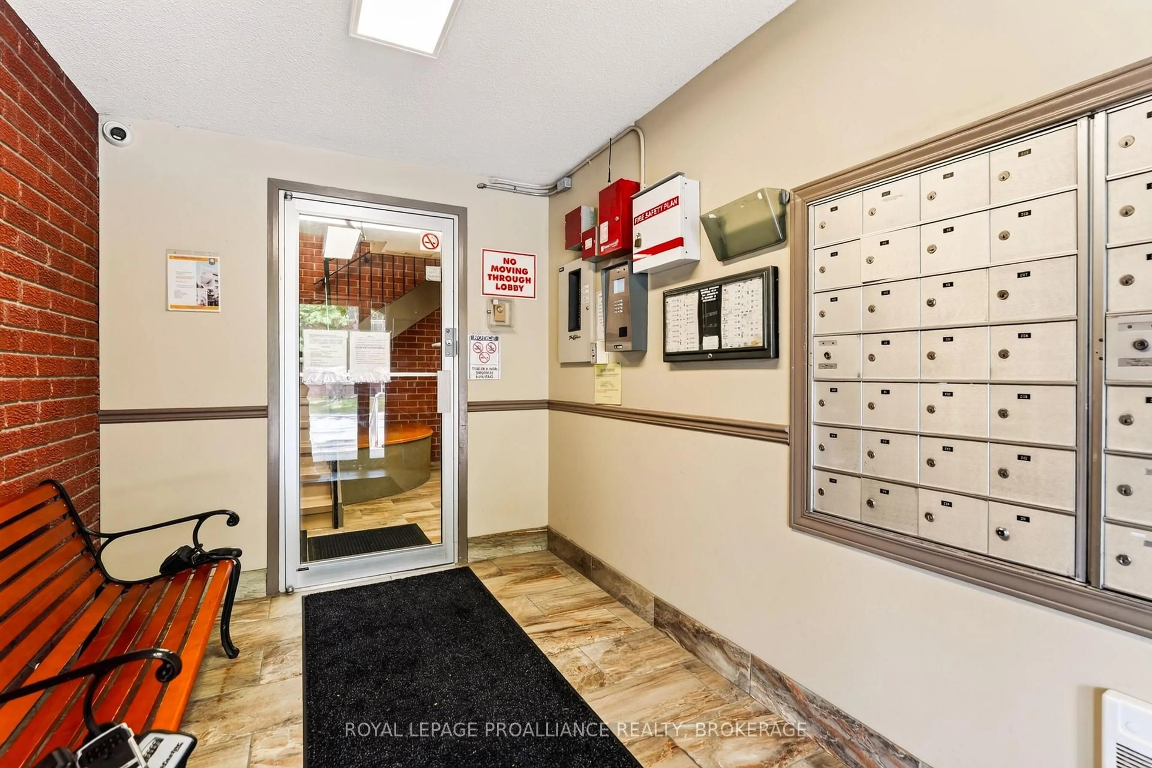 Indoor foyer for 561 Armstrong Rd #210, Kingston Ontario K7M 8J9