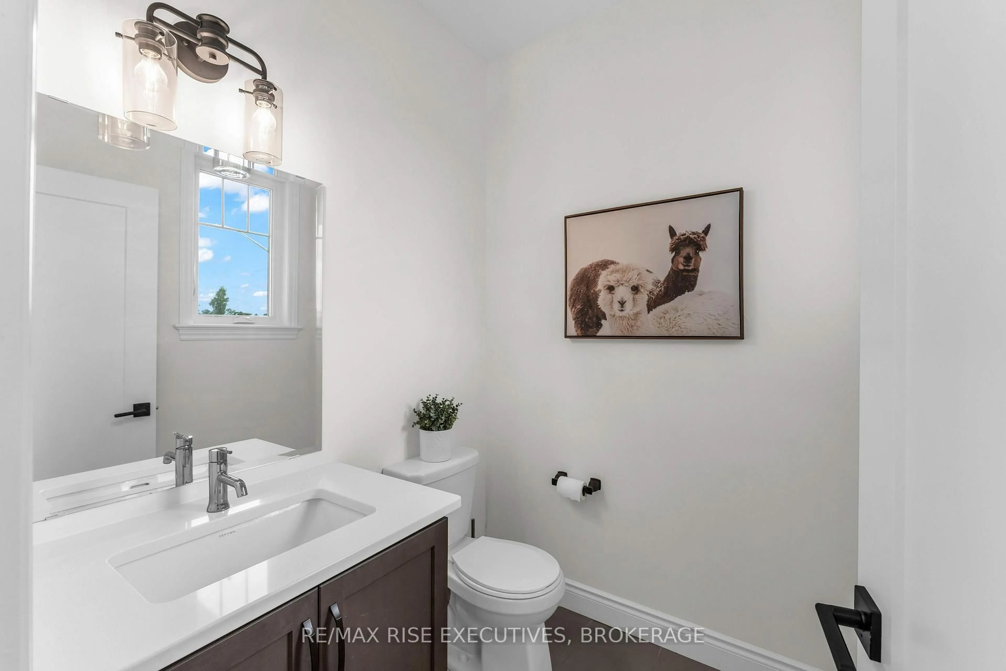 Contemporary bathroom, ceramic/tile floor for 232 Mill Pond Pl, Kingston Ontario K7M 0C9