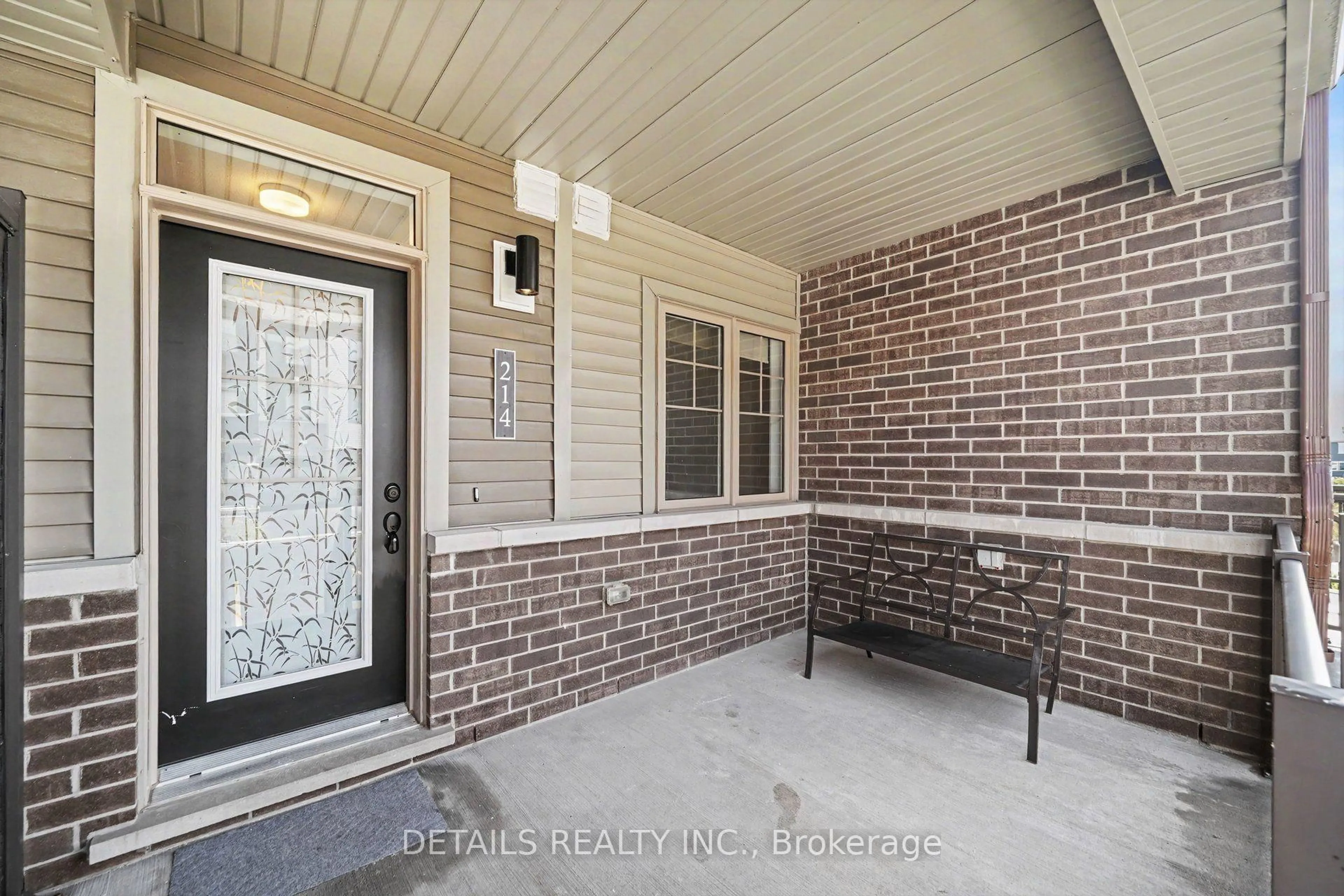 Indoor entryway for 214 Anyolite Private, Ottawa Ontario K2J 7J3
