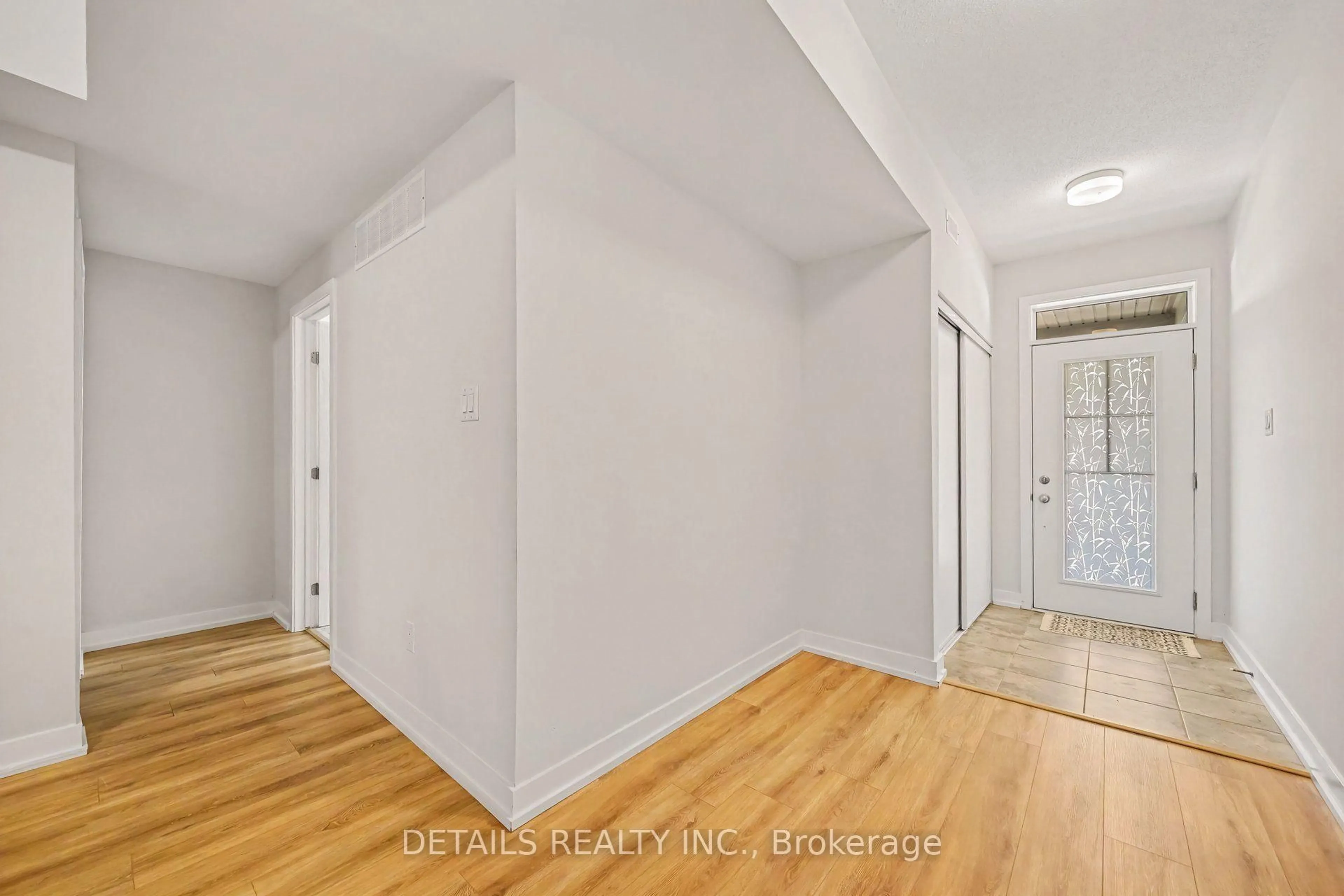 A pic of a room for 214 Anyolite Private, Ottawa Ontario K2J 7J3