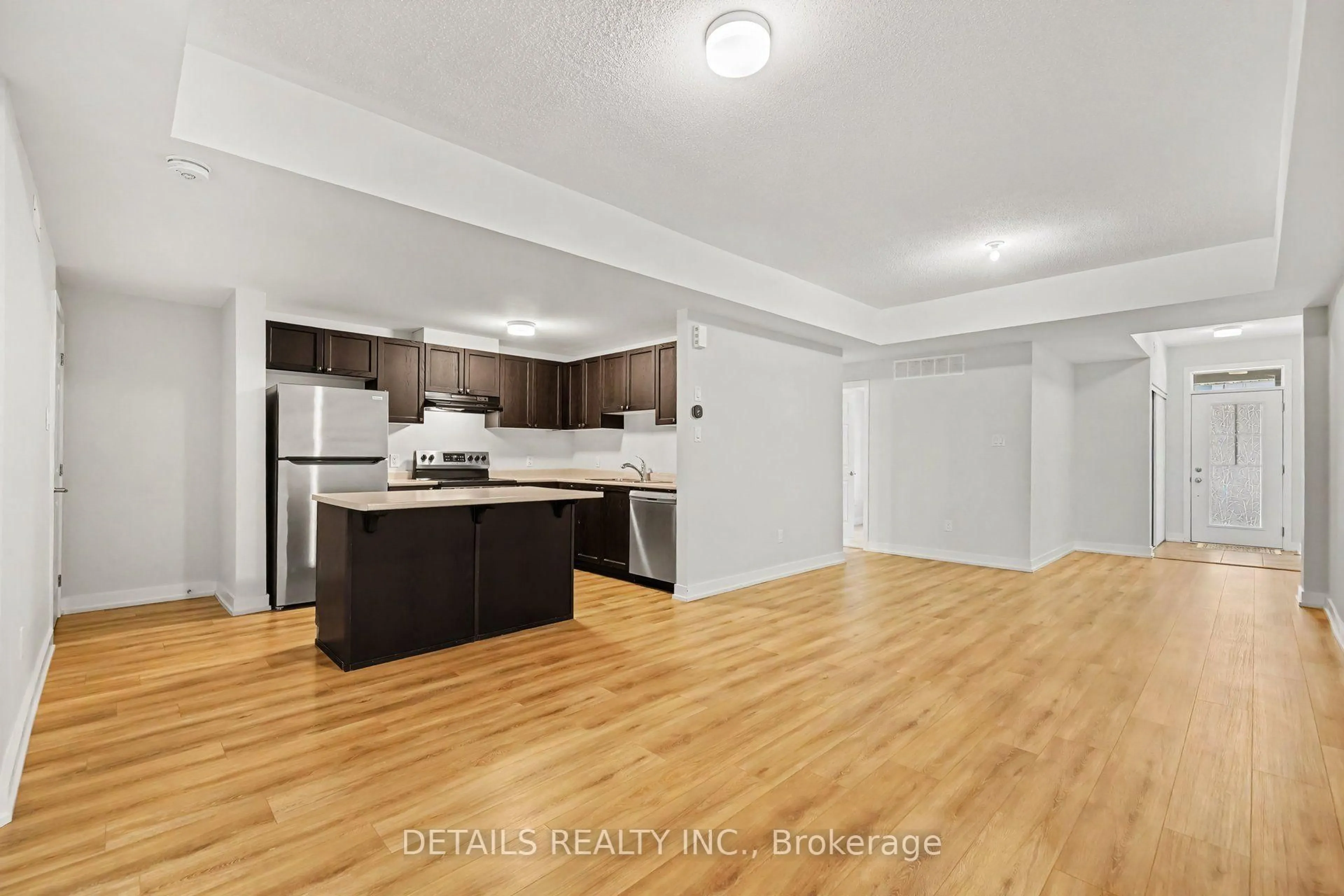 Unknown for 214 Anyolite Private, Ottawa Ontario K2J 7J3