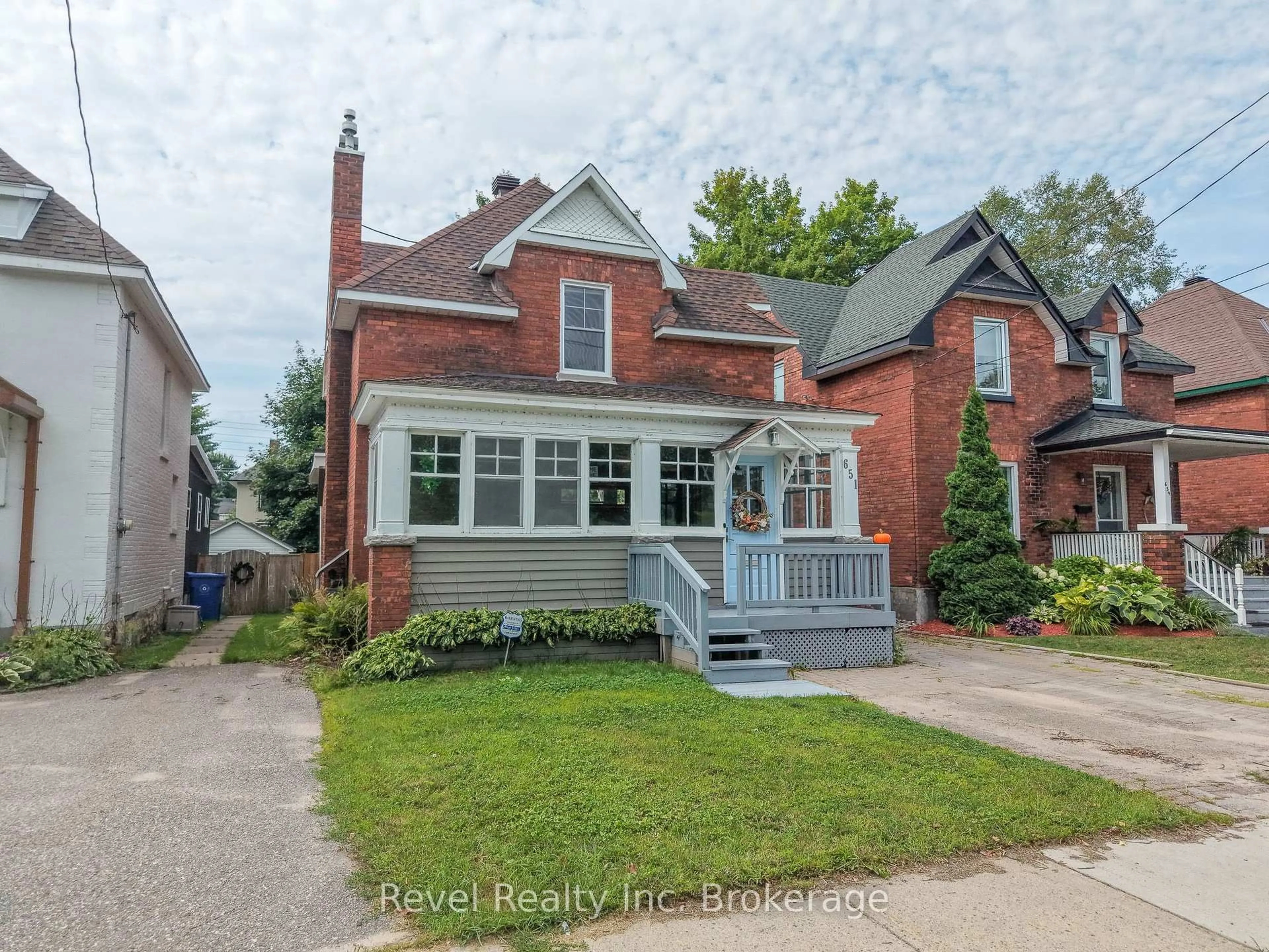 Home with brick exterior material, street for 651 Jane St, North Bay Ontario P1B 3H1